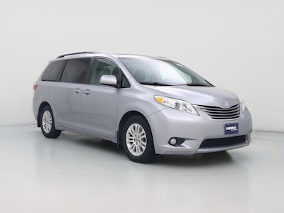 2017 Toyota Sienna XLE -
                Portland, OR