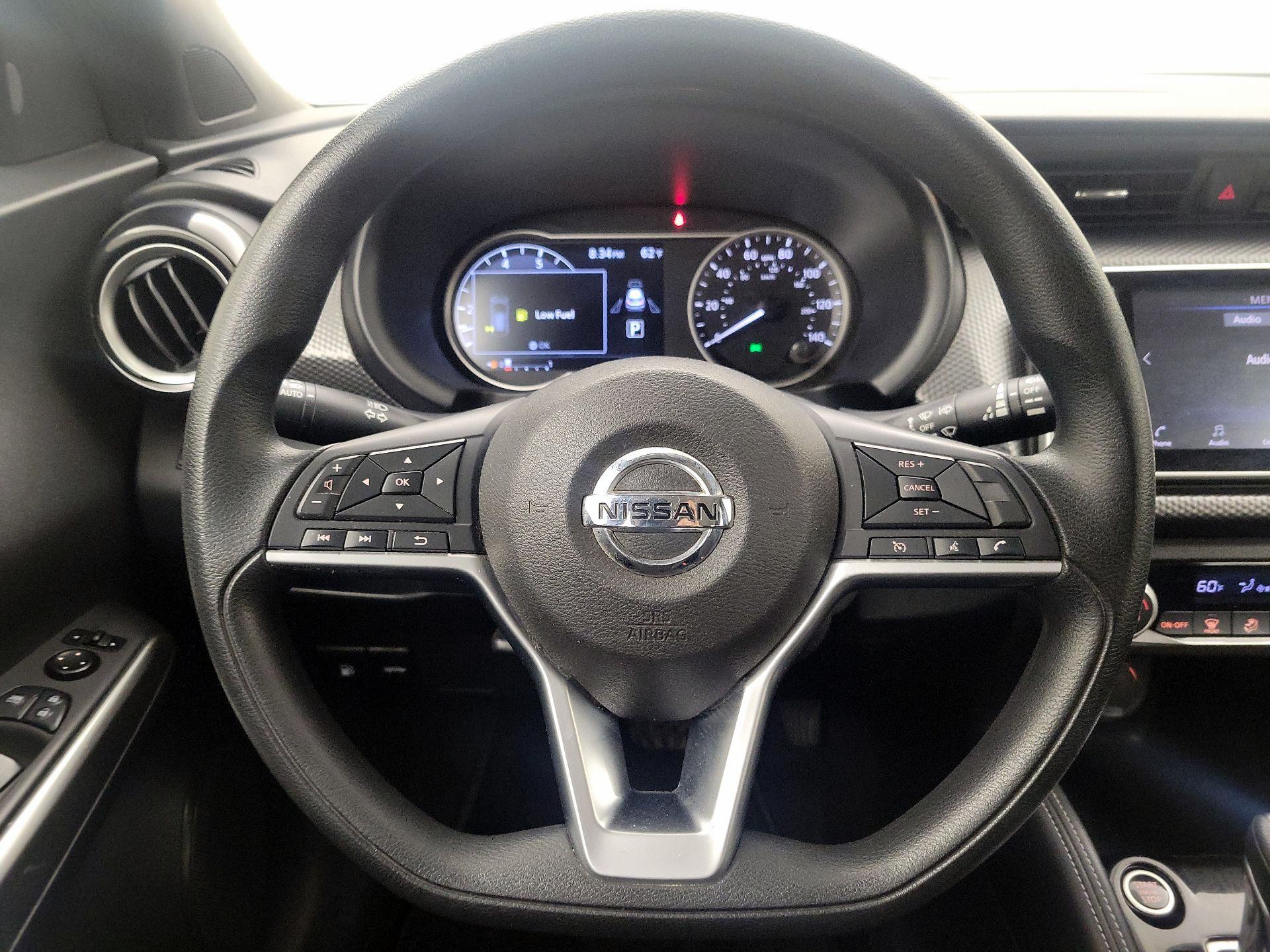 Thumbnail: 2019 Nissan Kicks - 10