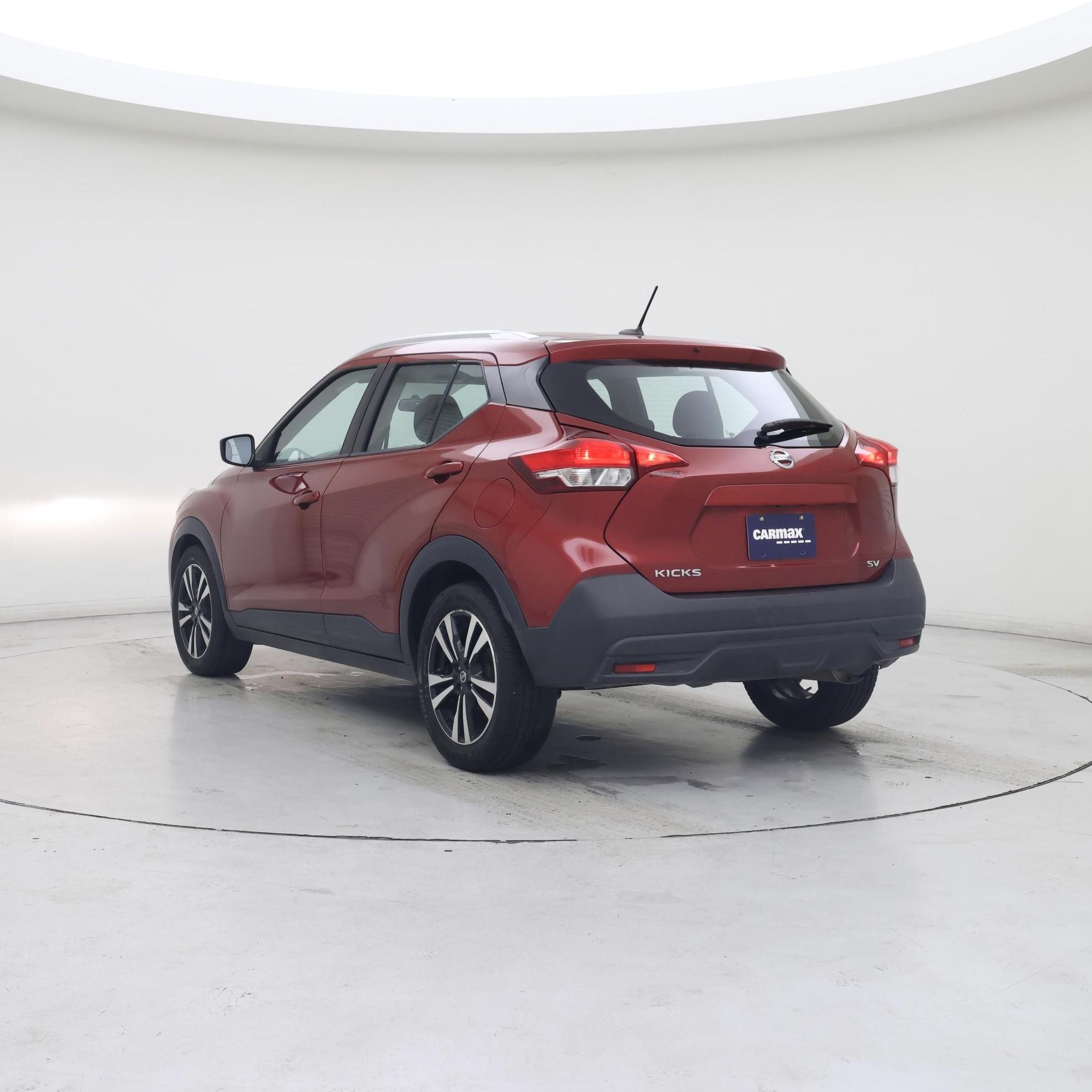Thumbnail: 2019 Nissan Kicks - 2