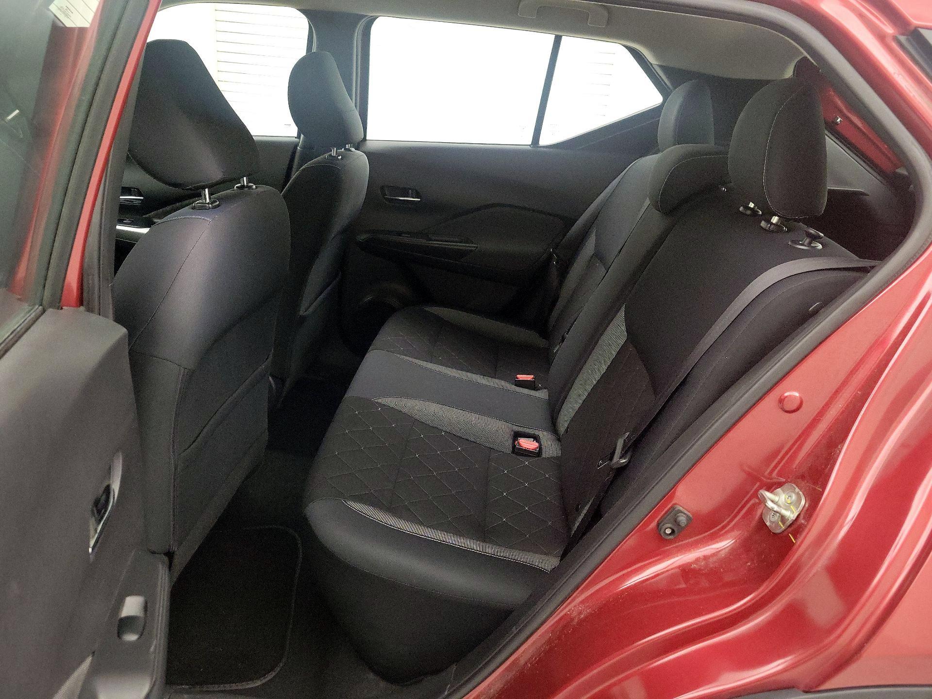 Thumbnail: 2019 Nissan Kicks - 19