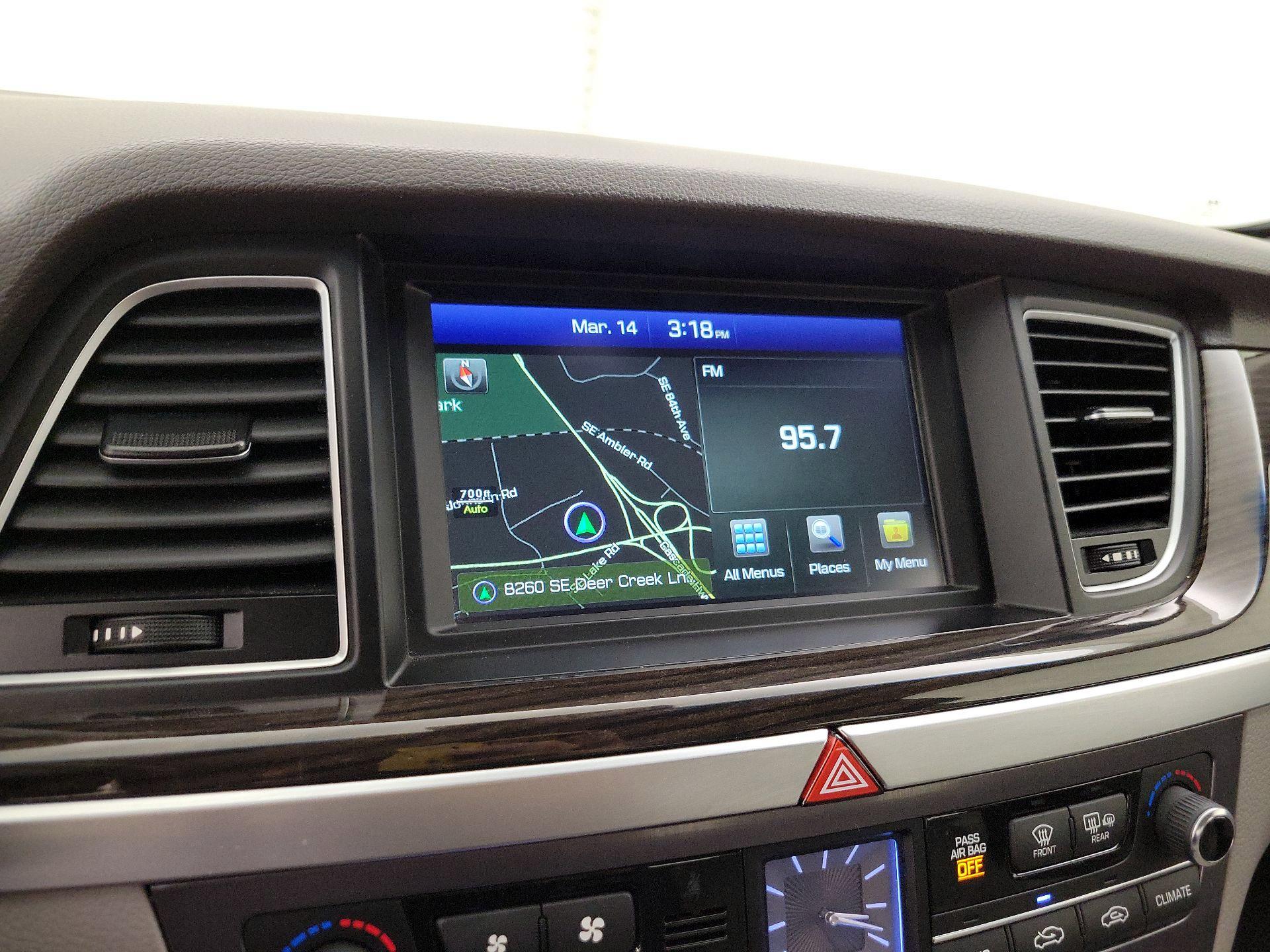 Thumbnail: 2015 Hyundai Genesis - 14