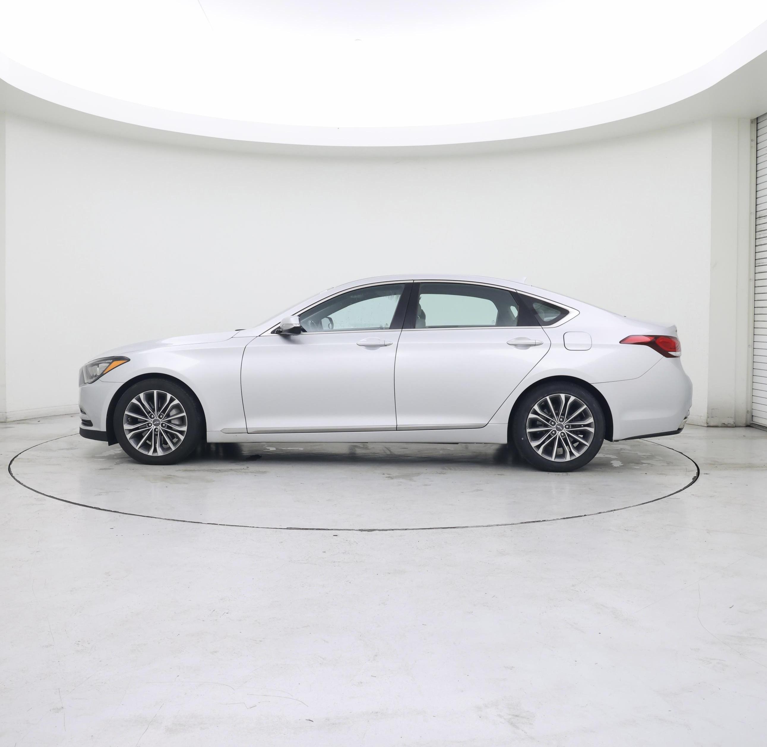 Thumbnail: 2015 Hyundai Genesis - 3