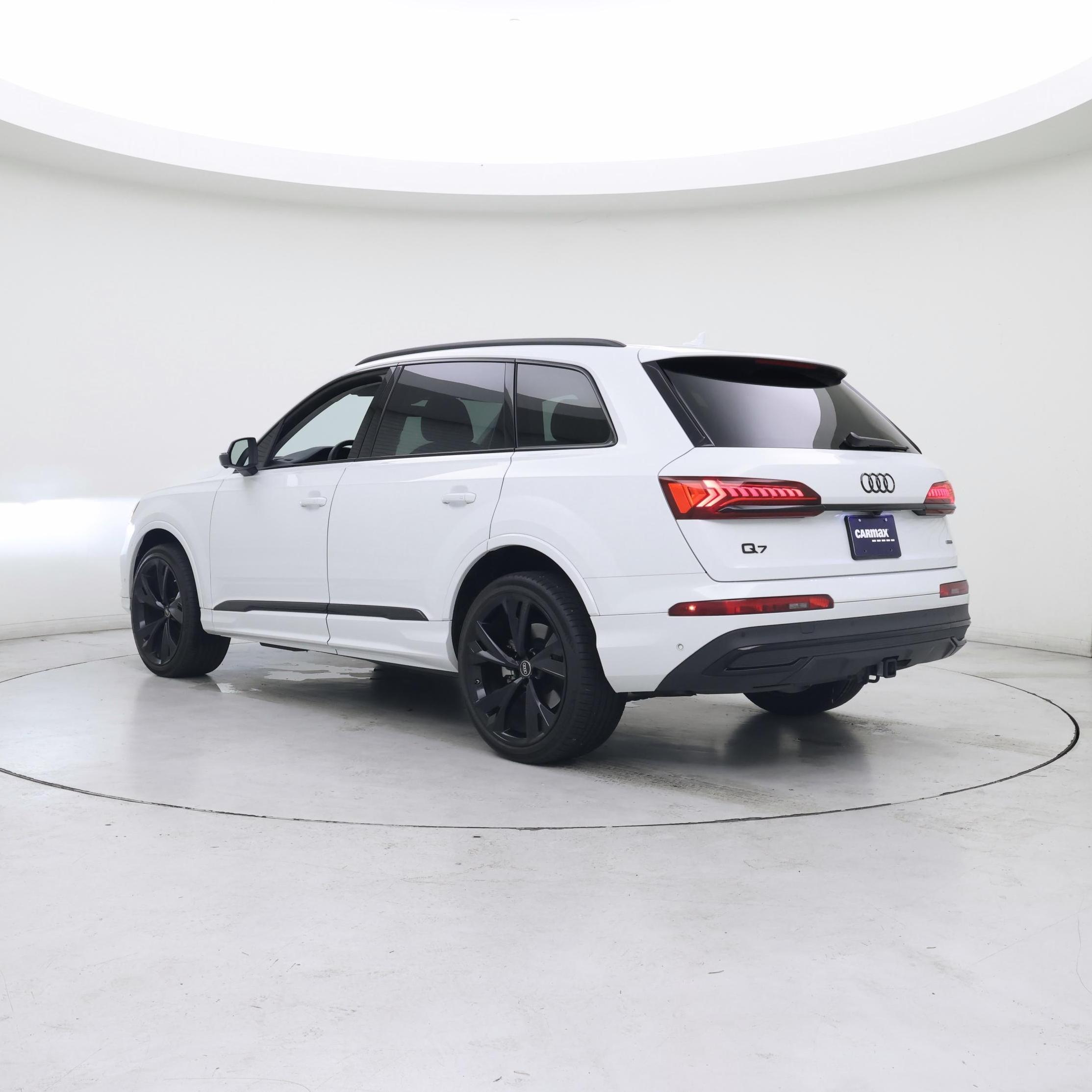 Thumbnail: 2023 Audi Q7 - 2