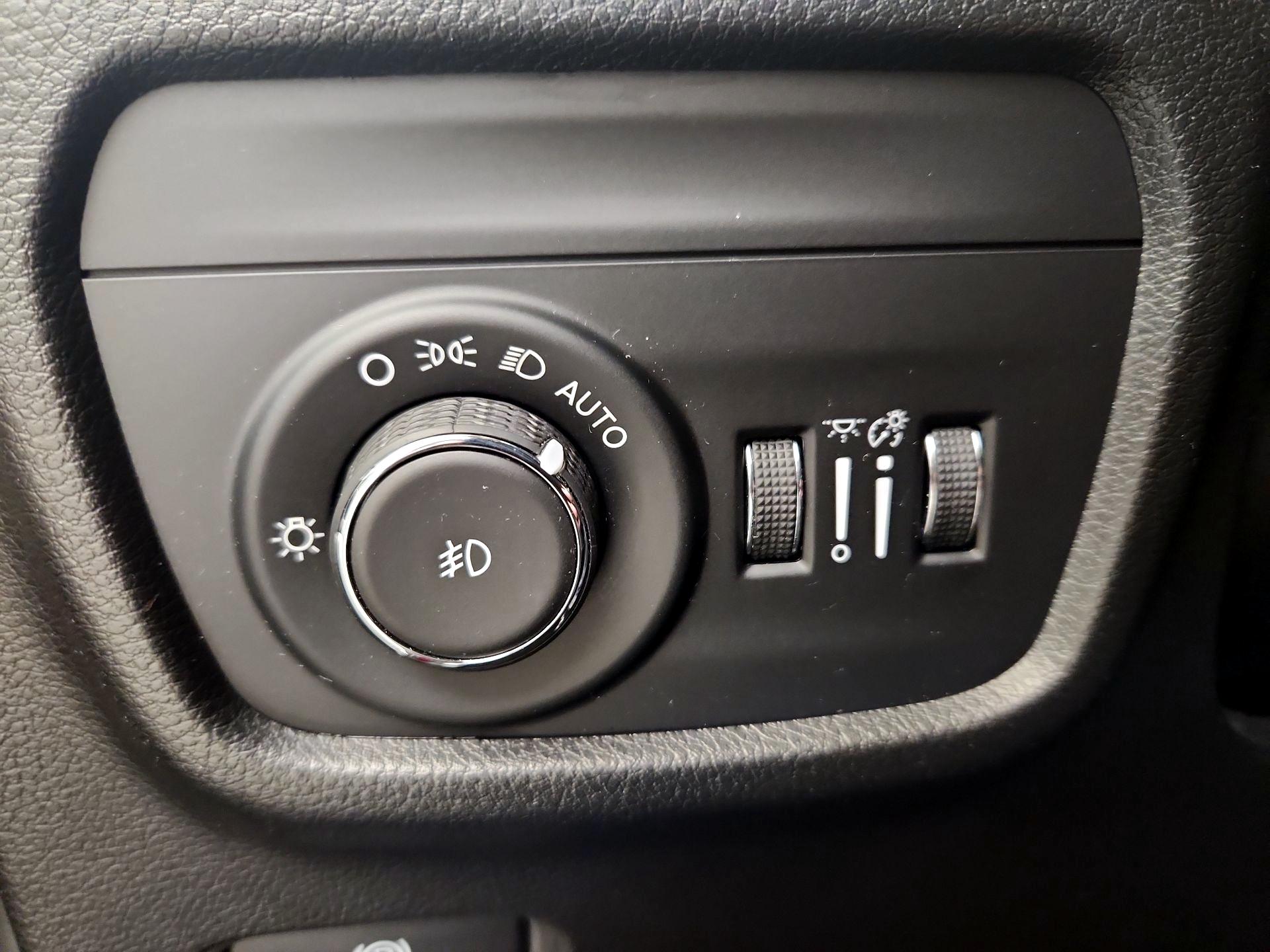 Thumbnail: 2023 Jeep Grand Cherokee L - 13