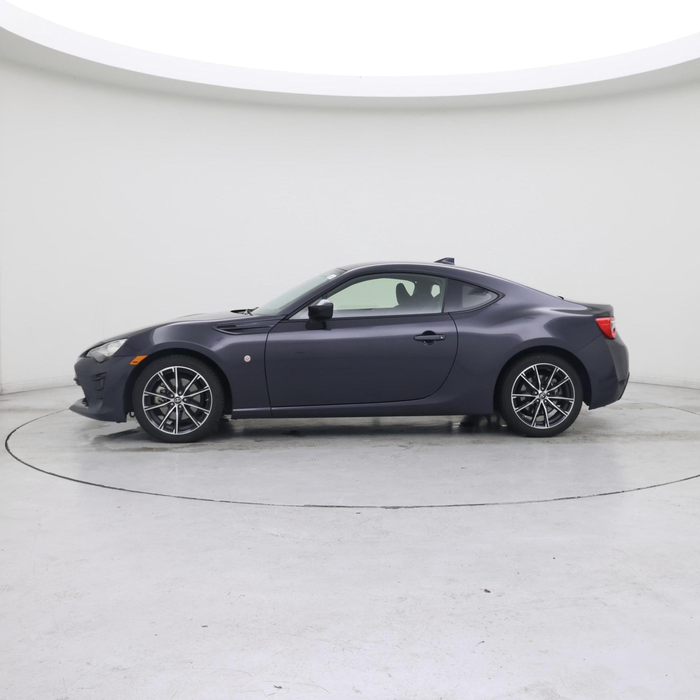 Thumbnail: 2017 Toyota 86 - 3