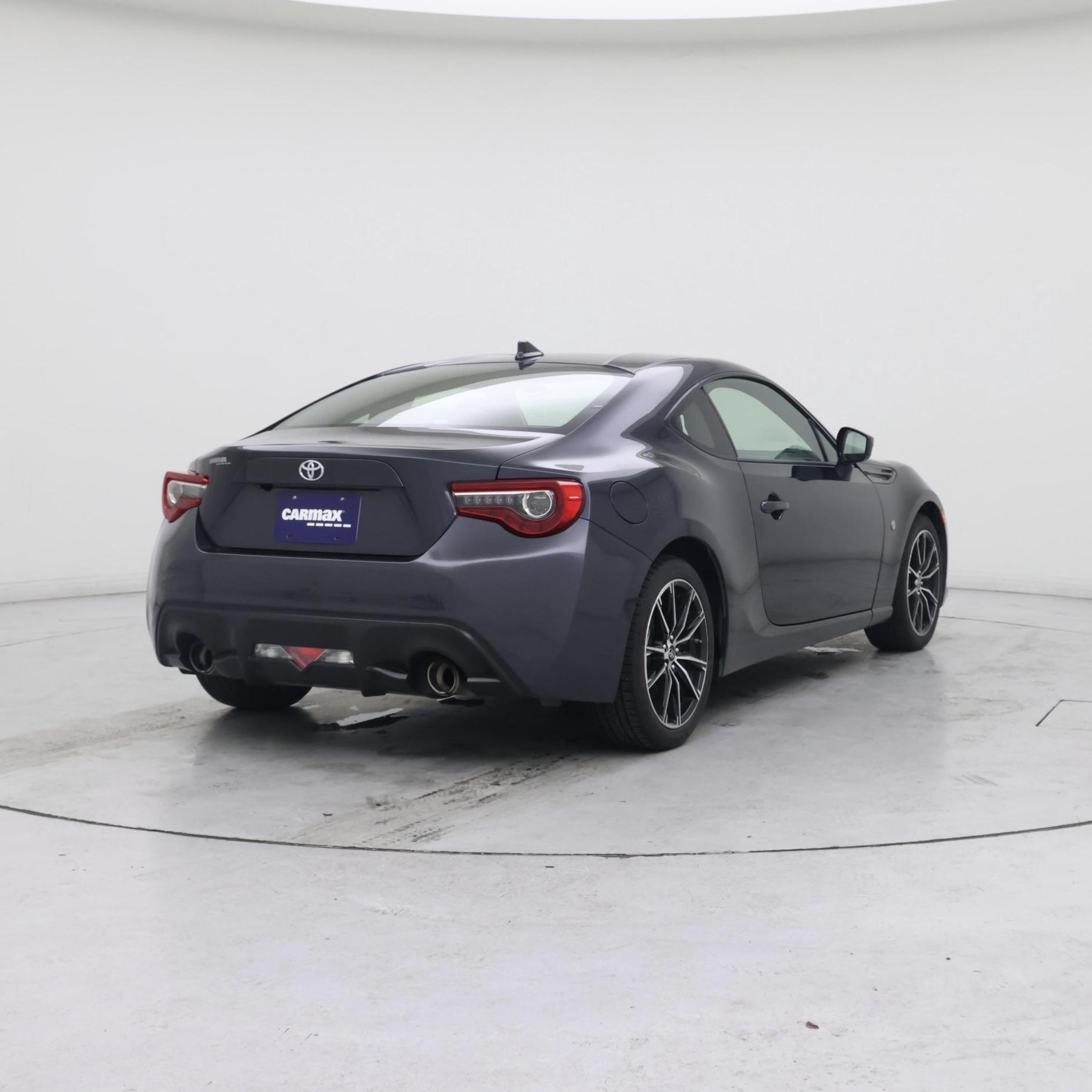 Thumbnail: 2017 Toyota 86 - 8
