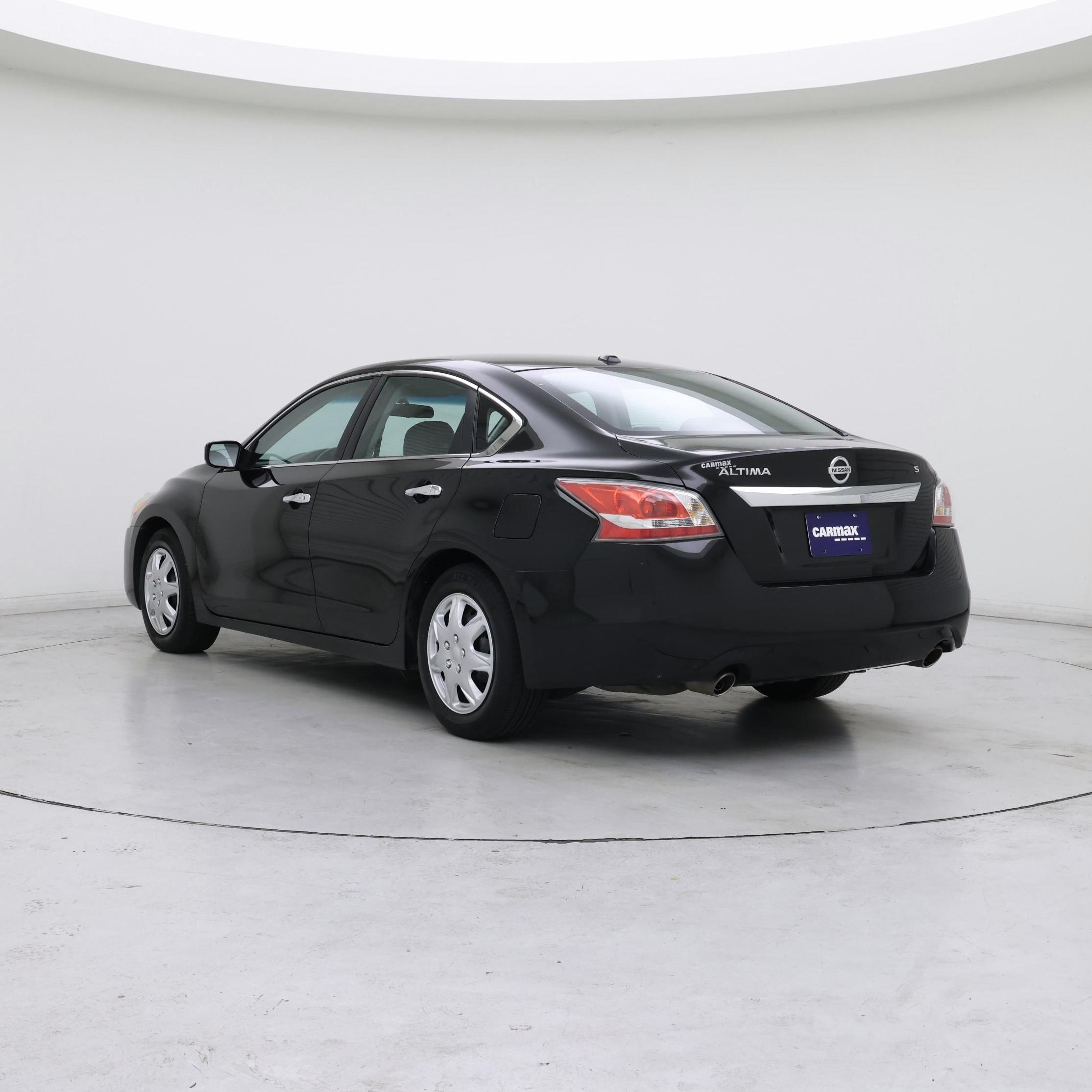 Thumbnail: 2015 Nissan Altima - 2