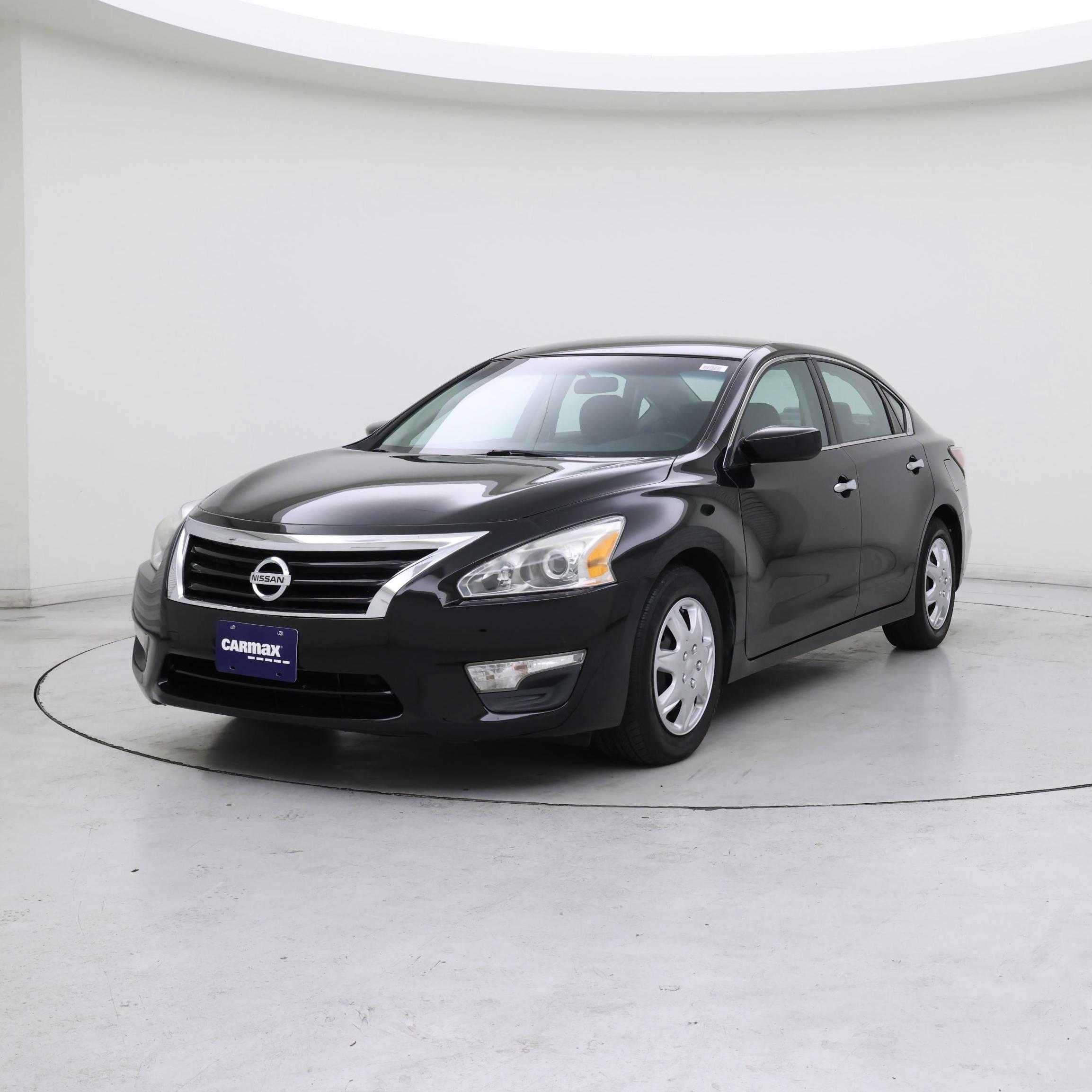 Thumbnail: 2015 Nissan Altima - 4