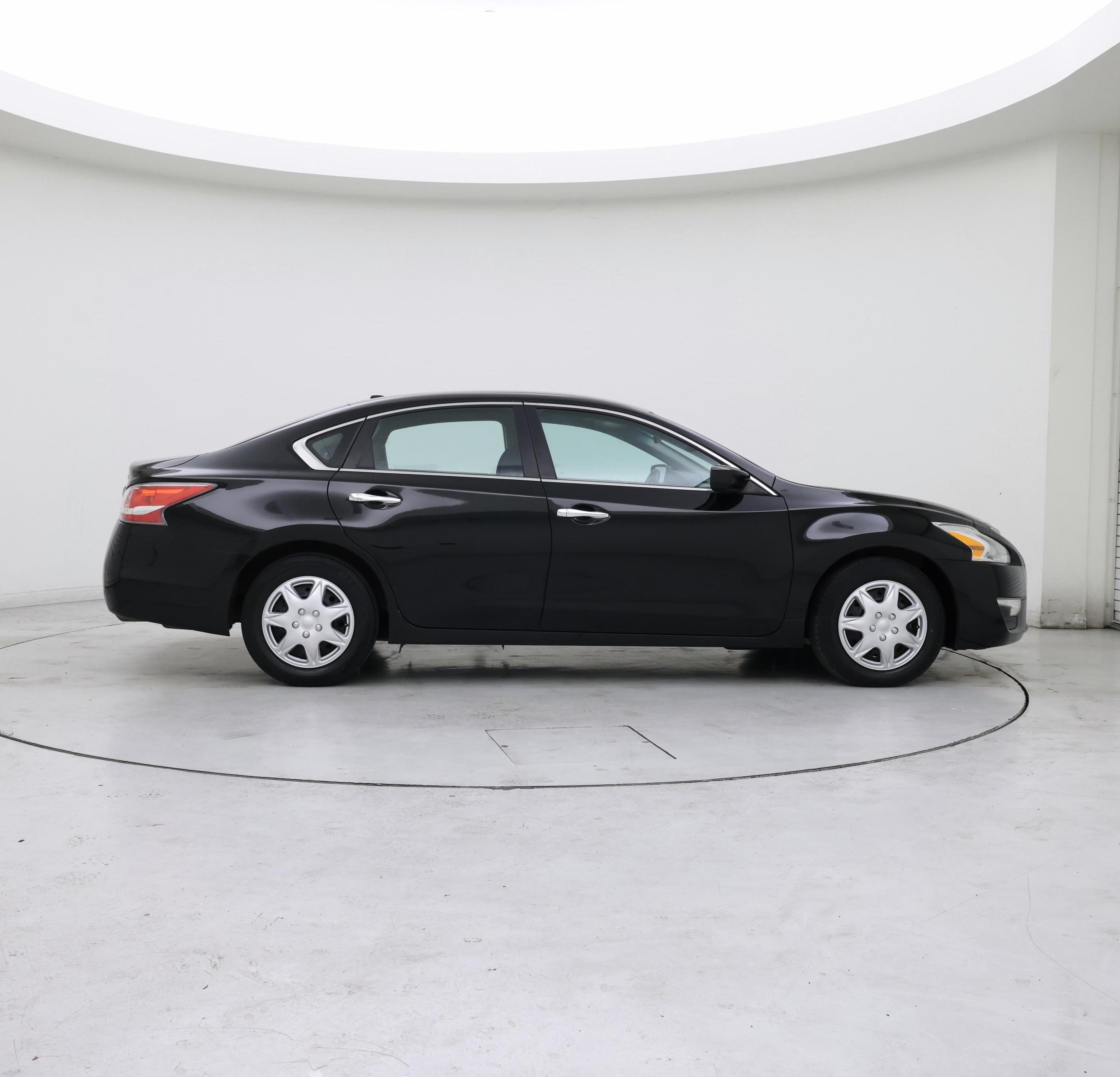 Thumbnail: 2015 Nissan Altima - 7