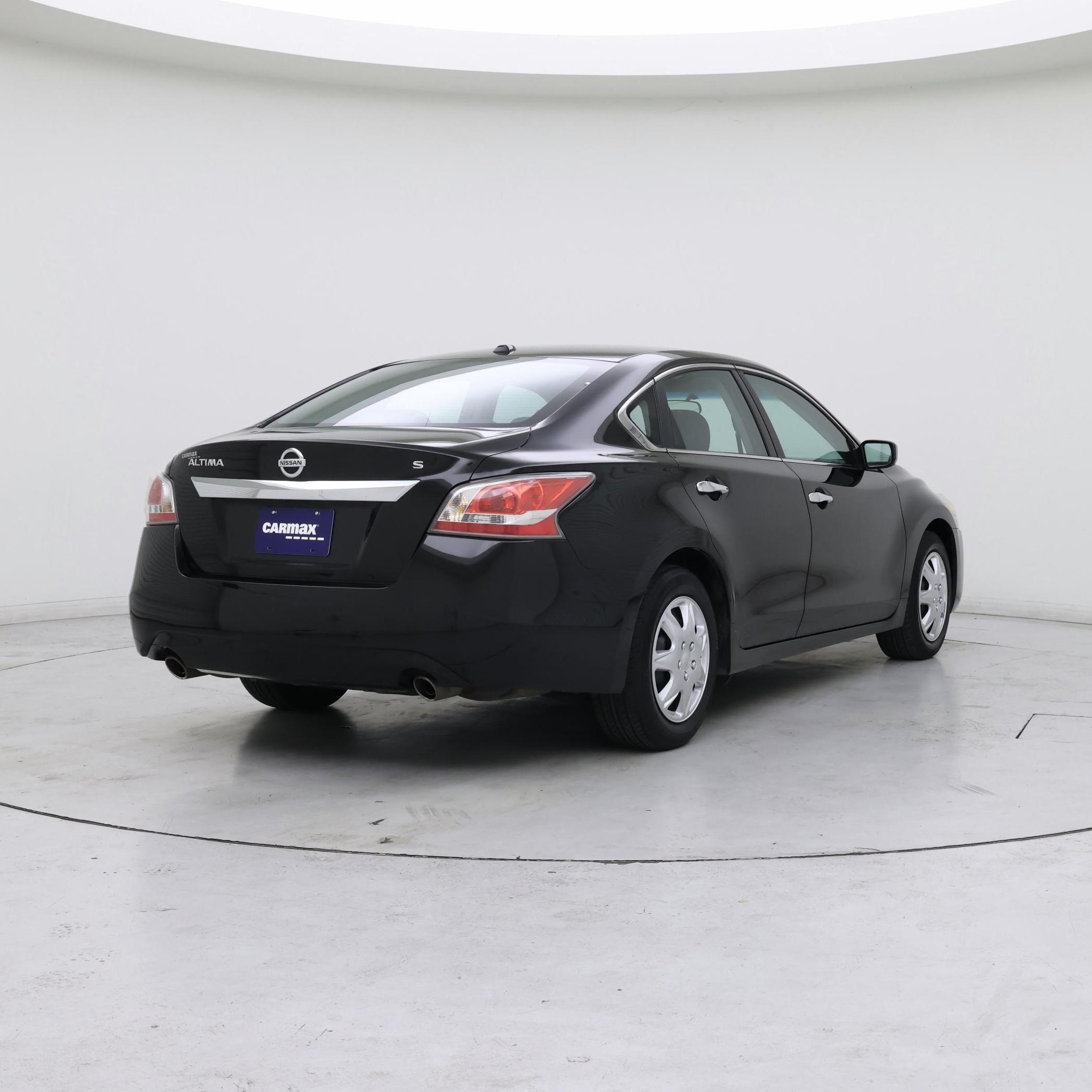 Thumbnail: 2015 Nissan Altima - 8
