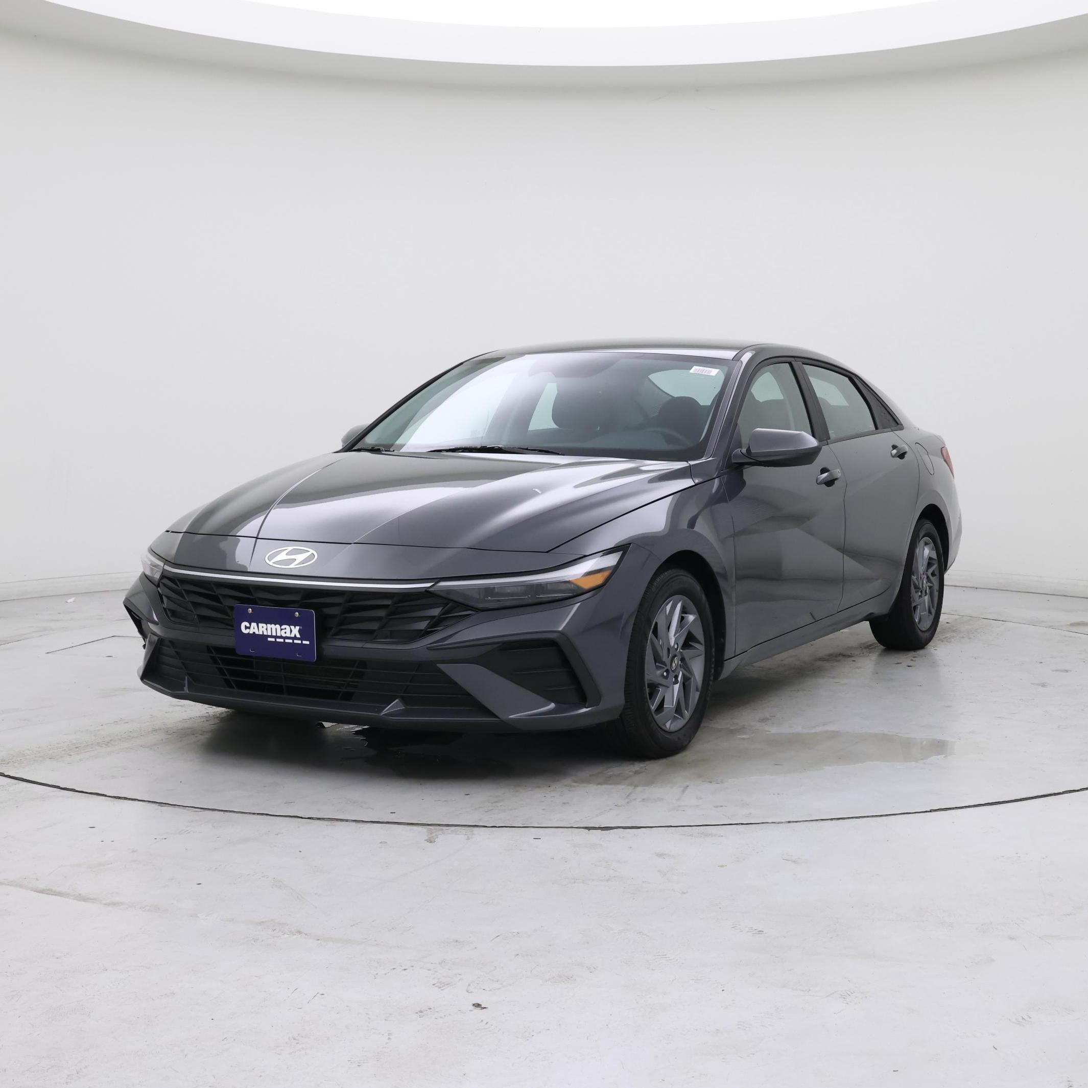 Thumbnail: 2024 Hyundai Elantra - 4
