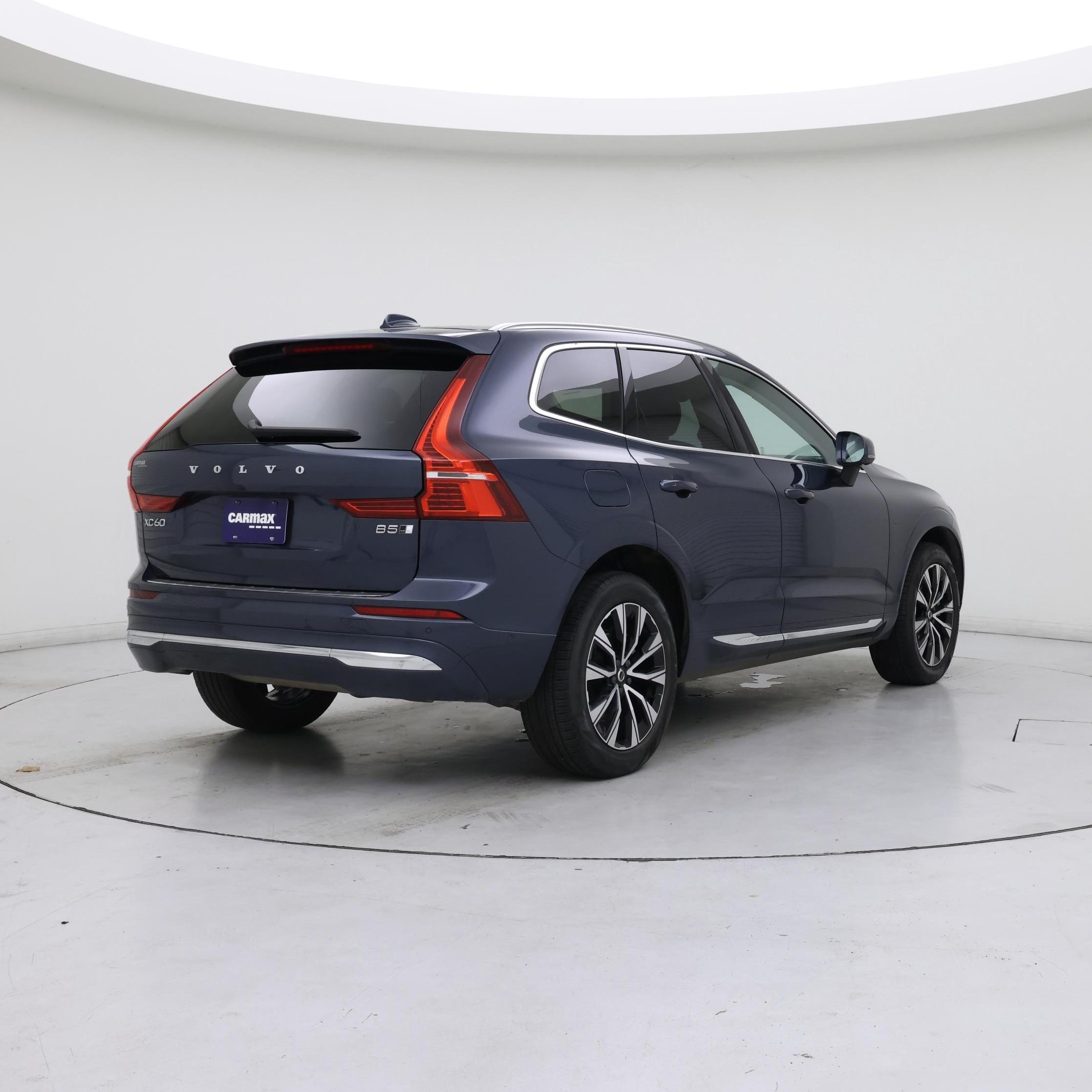 Thumbnail: 2023 Volvo XC60 - 8