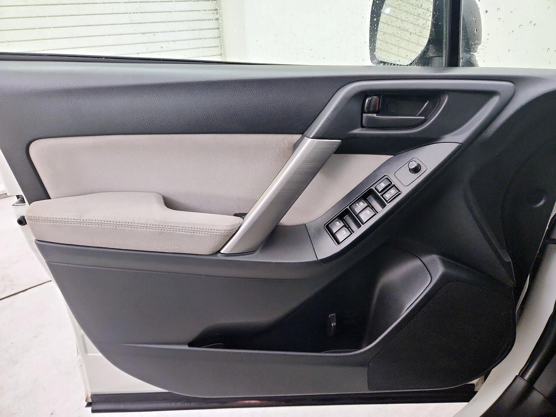 Thumbnail: 2015 Subaru Forester - 12