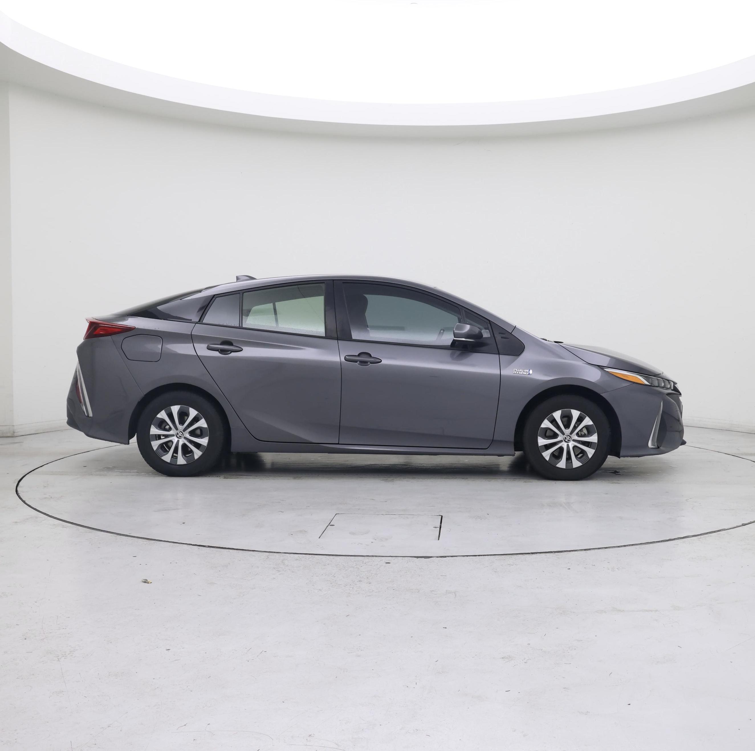 Thumbnail: 2022 Toyota Prius Prime - 7