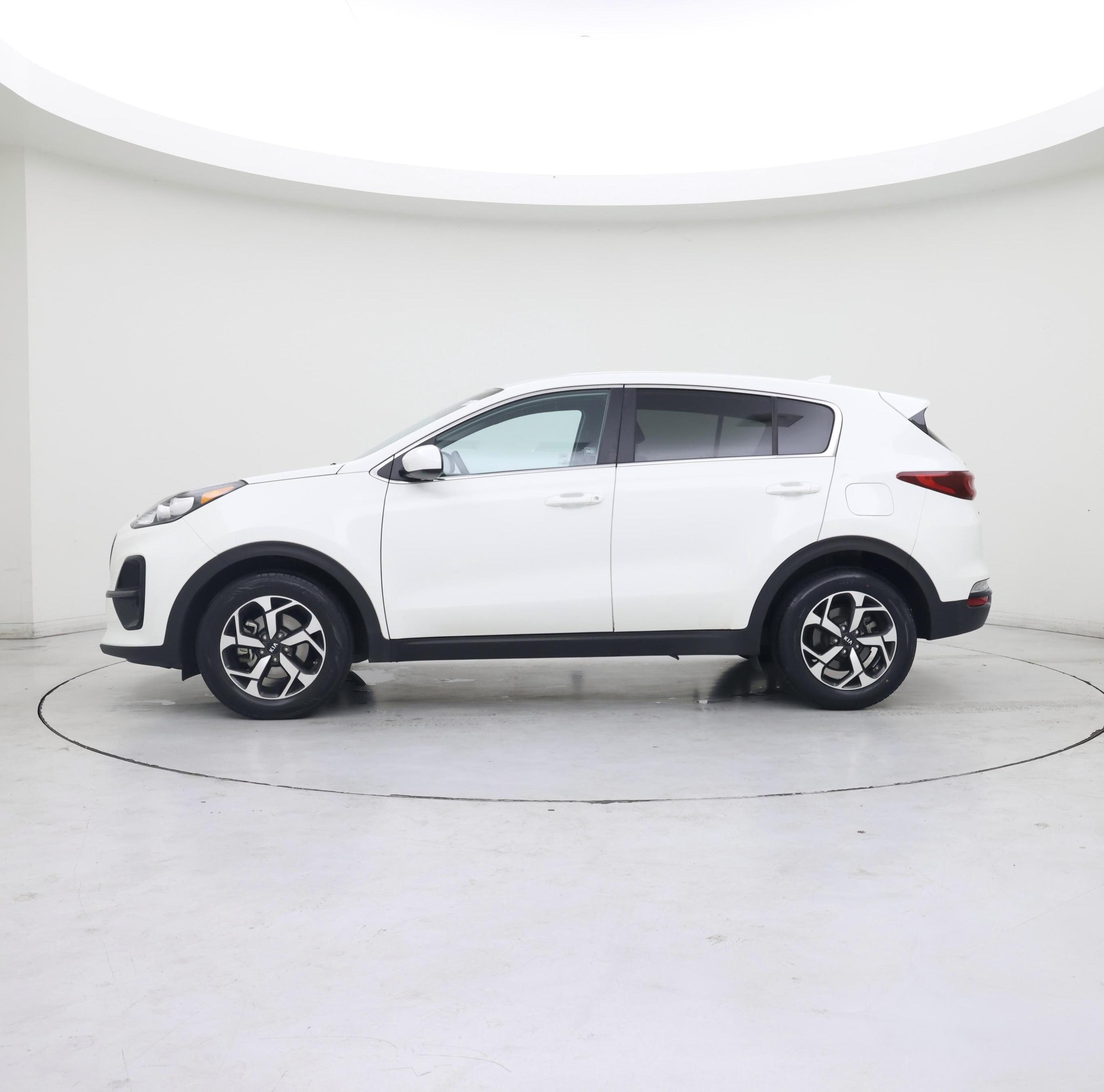 Thumbnail: 2021 Kia Sportage - 3