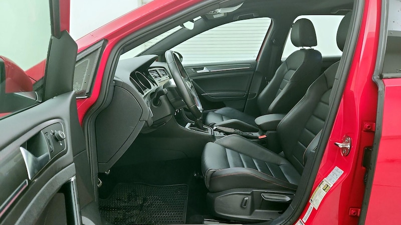 2020 Volkswagen Golf GTI SE 11