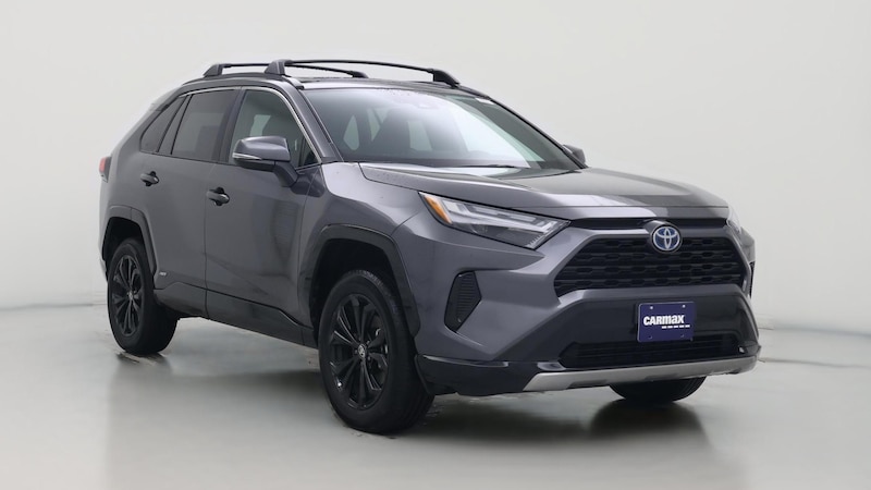 2022 Toyota RAV4 SE Hero Image