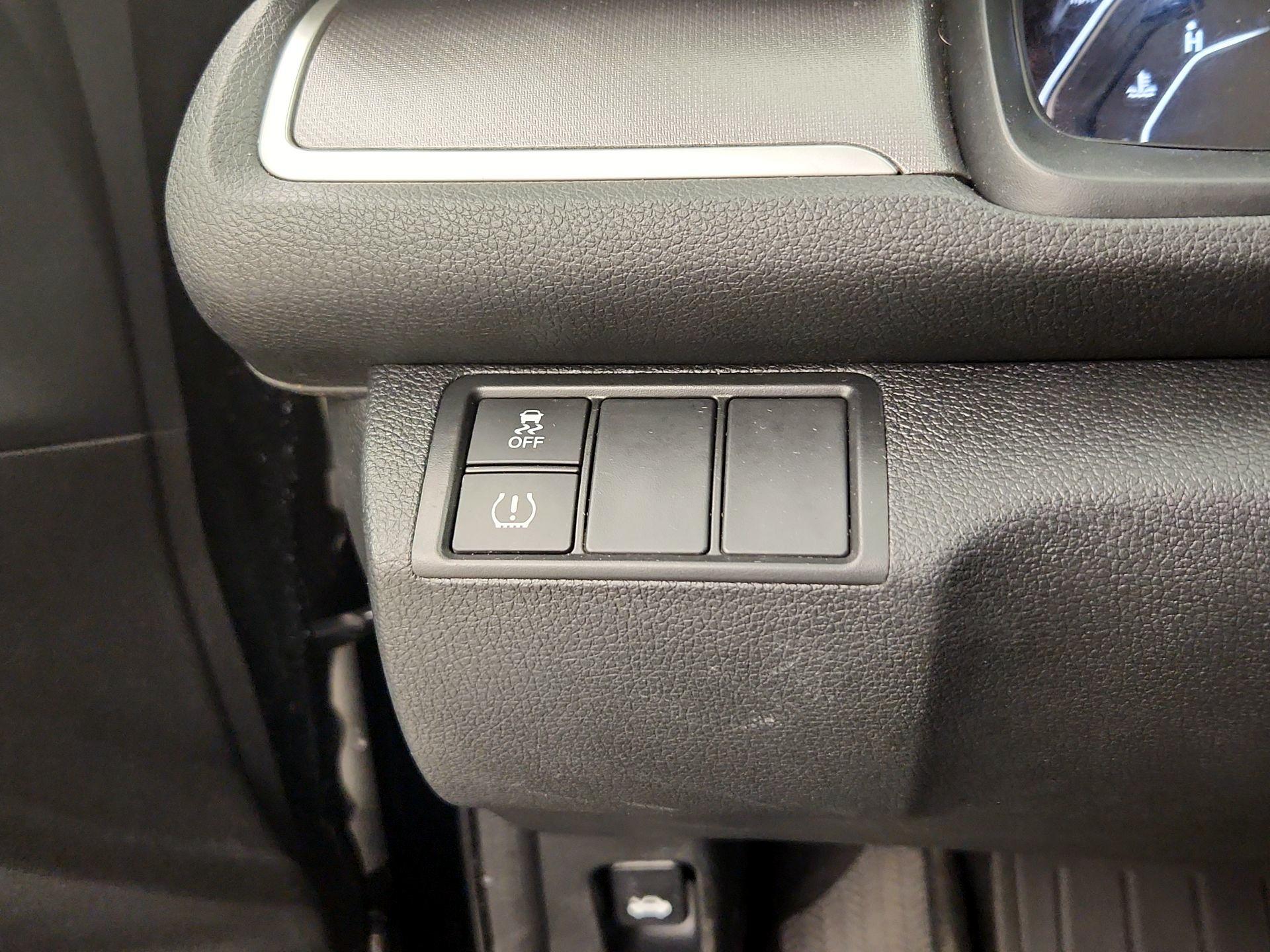 Thumbnail: 2016 Honda Civic - 13