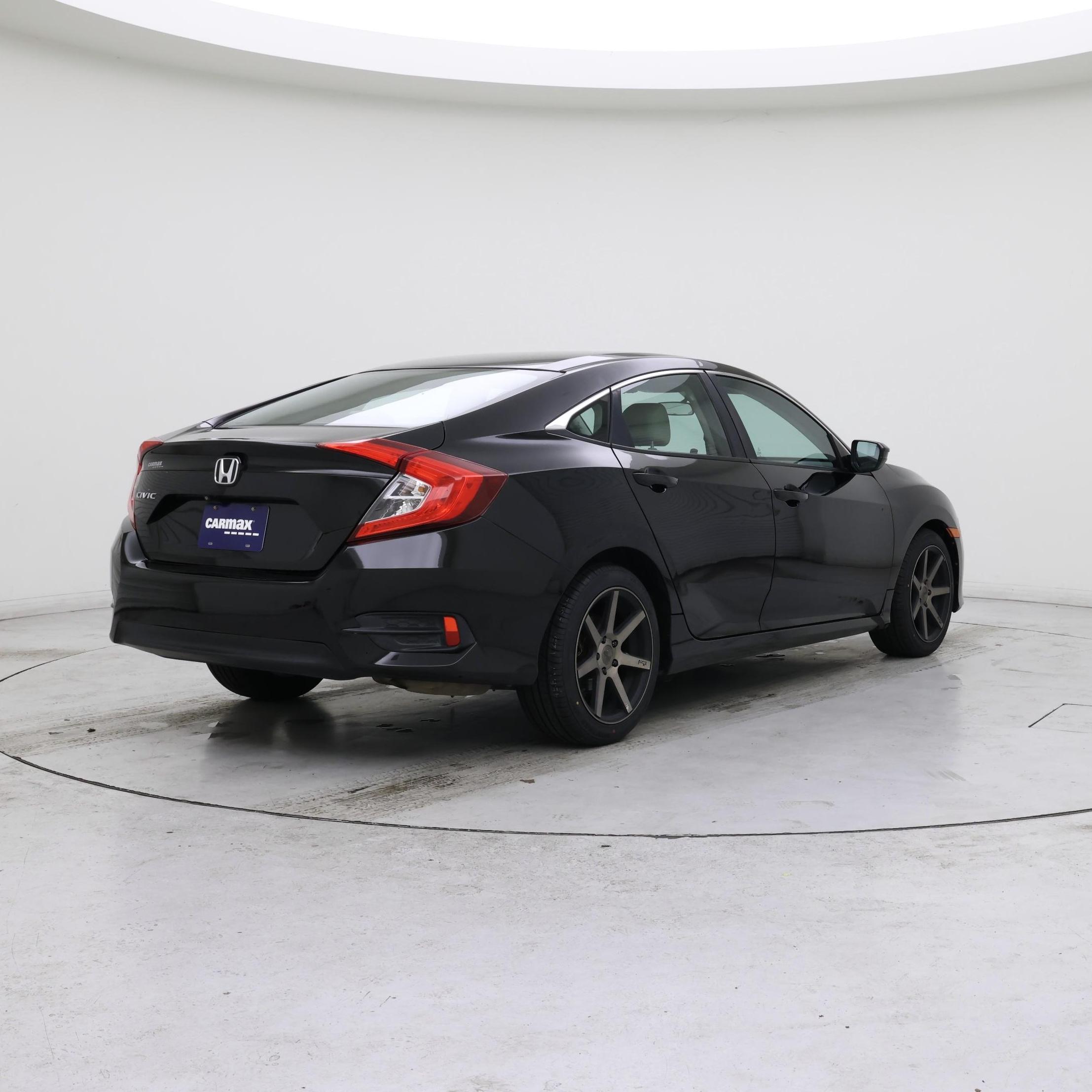 Thumbnail: 2016 Honda Civic - 8