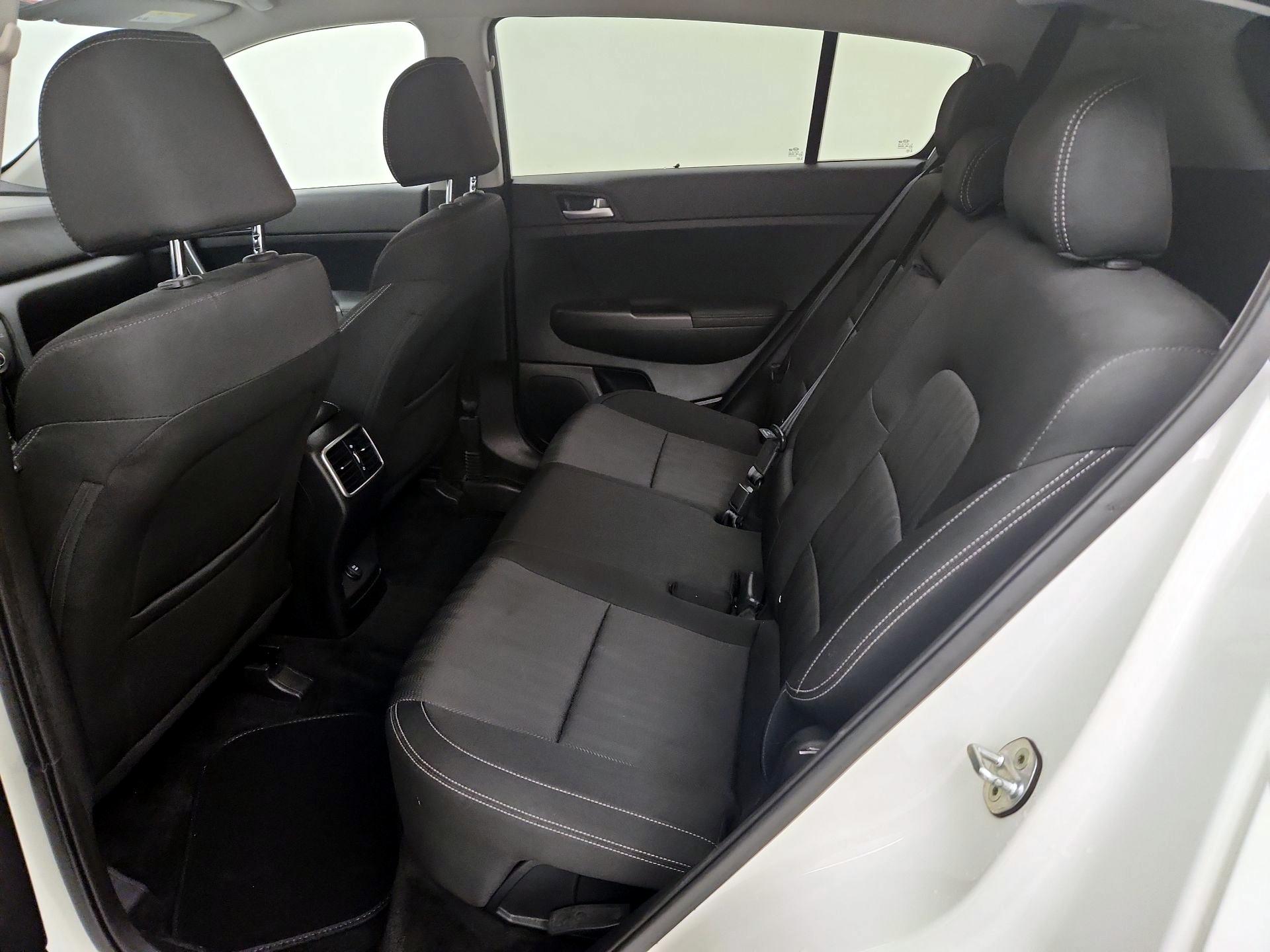 Thumbnail: 2020 Kia Sportage - 19