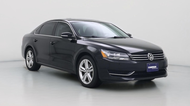 2014 Volkswagen Passat SE Hero Image