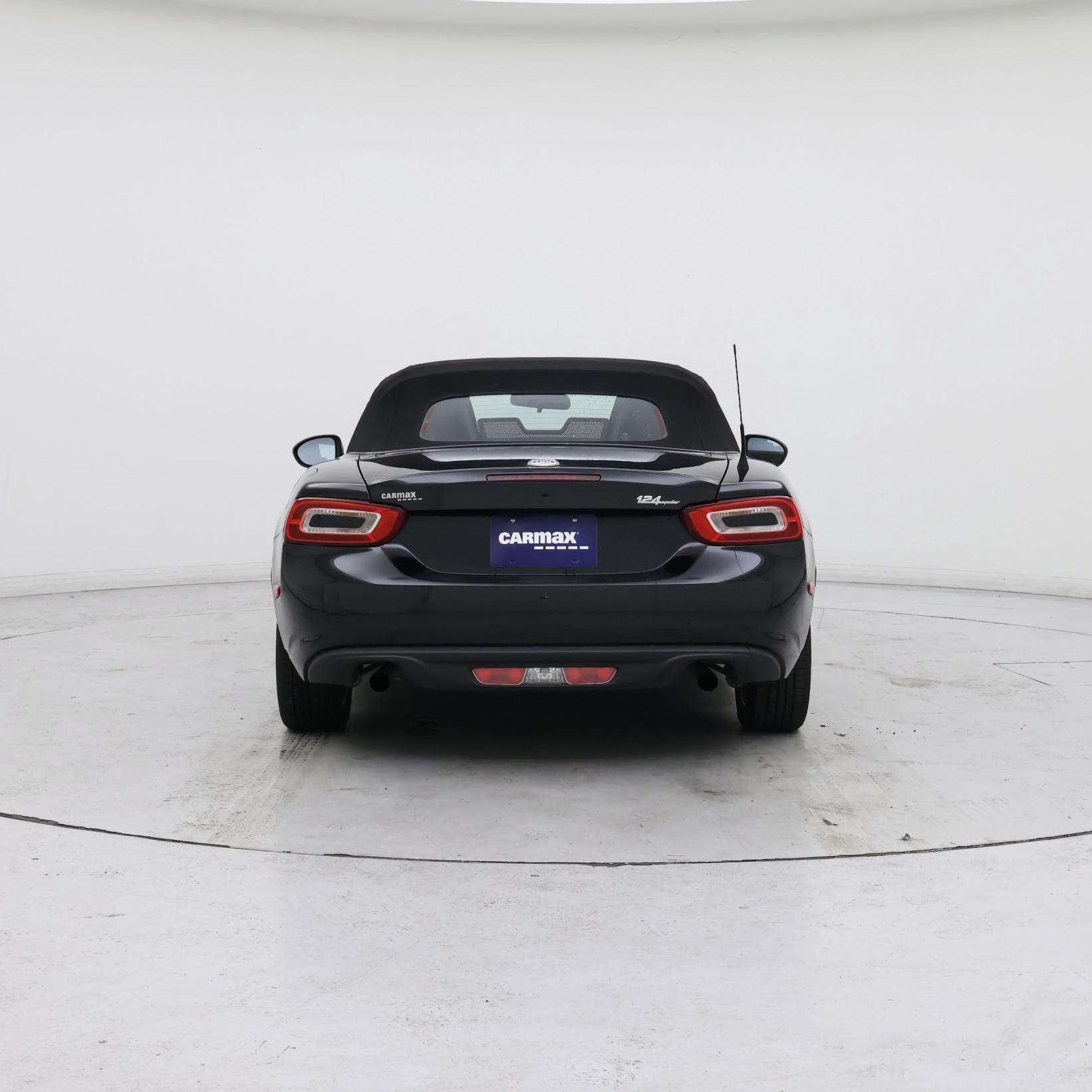 Thumbnail: 2018 Fiat 124 Spider - 6
