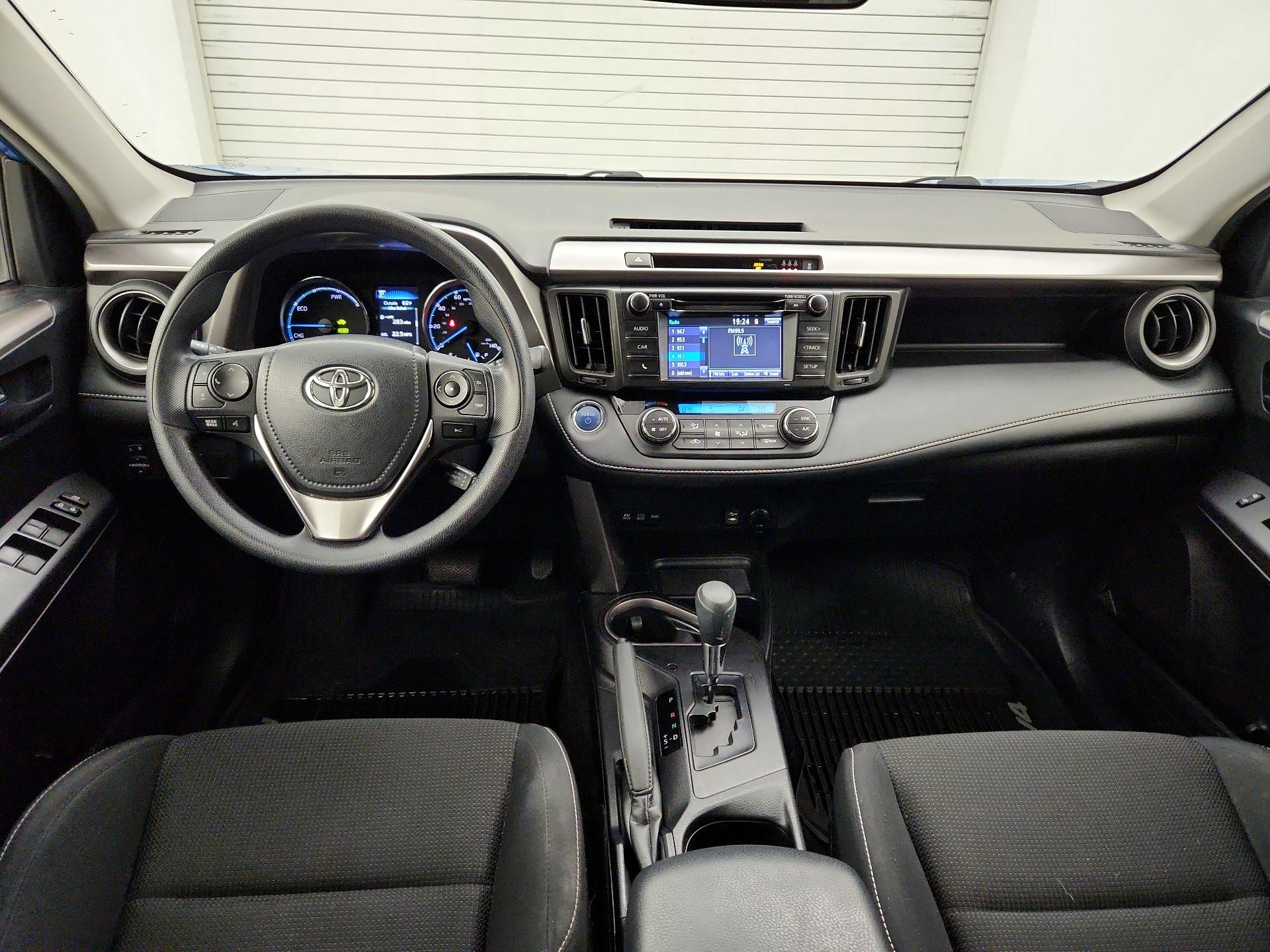 Thumbnail: 2018 Toyota RAV4 - 9