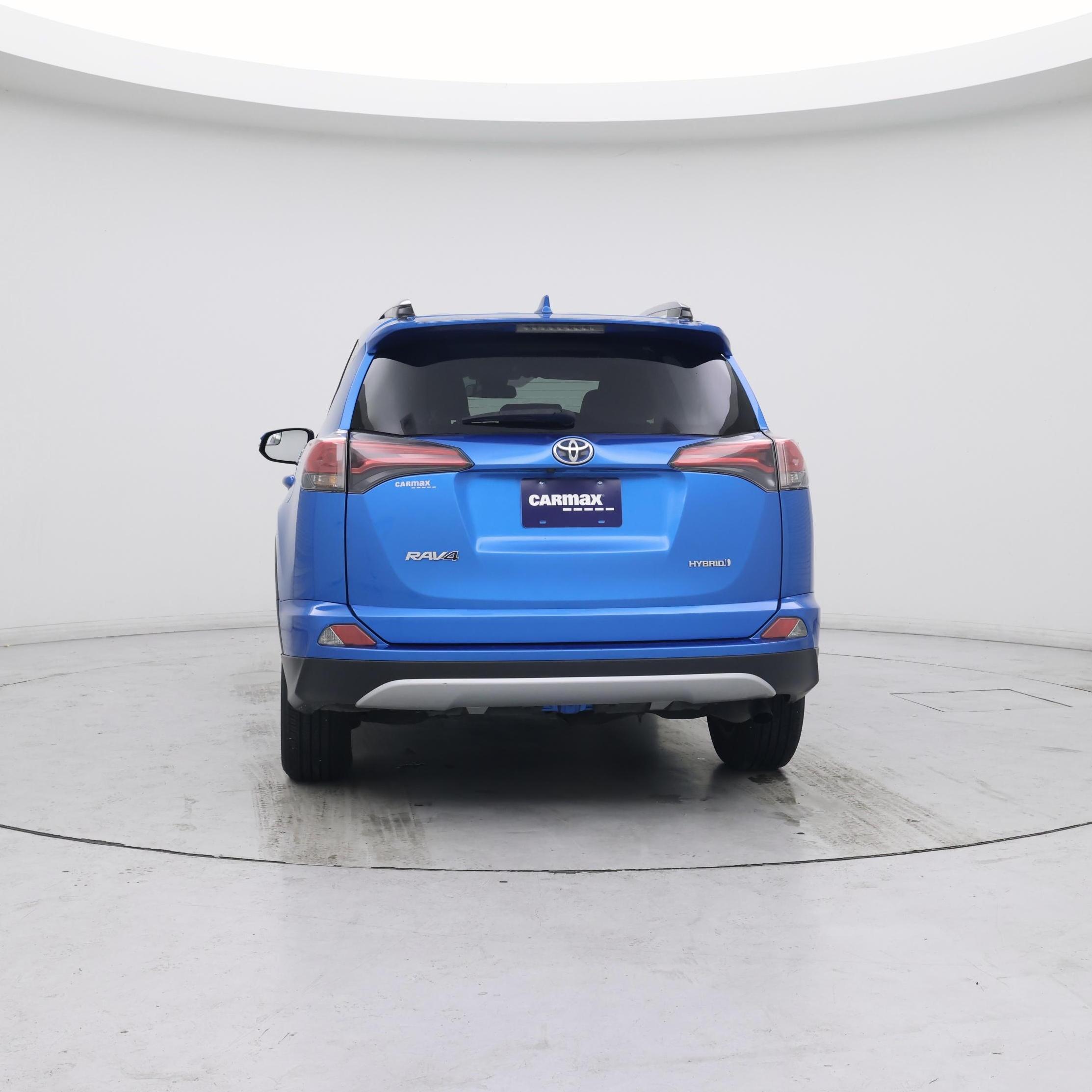 Thumbnail: 2018 Toyota RAV4 - 6