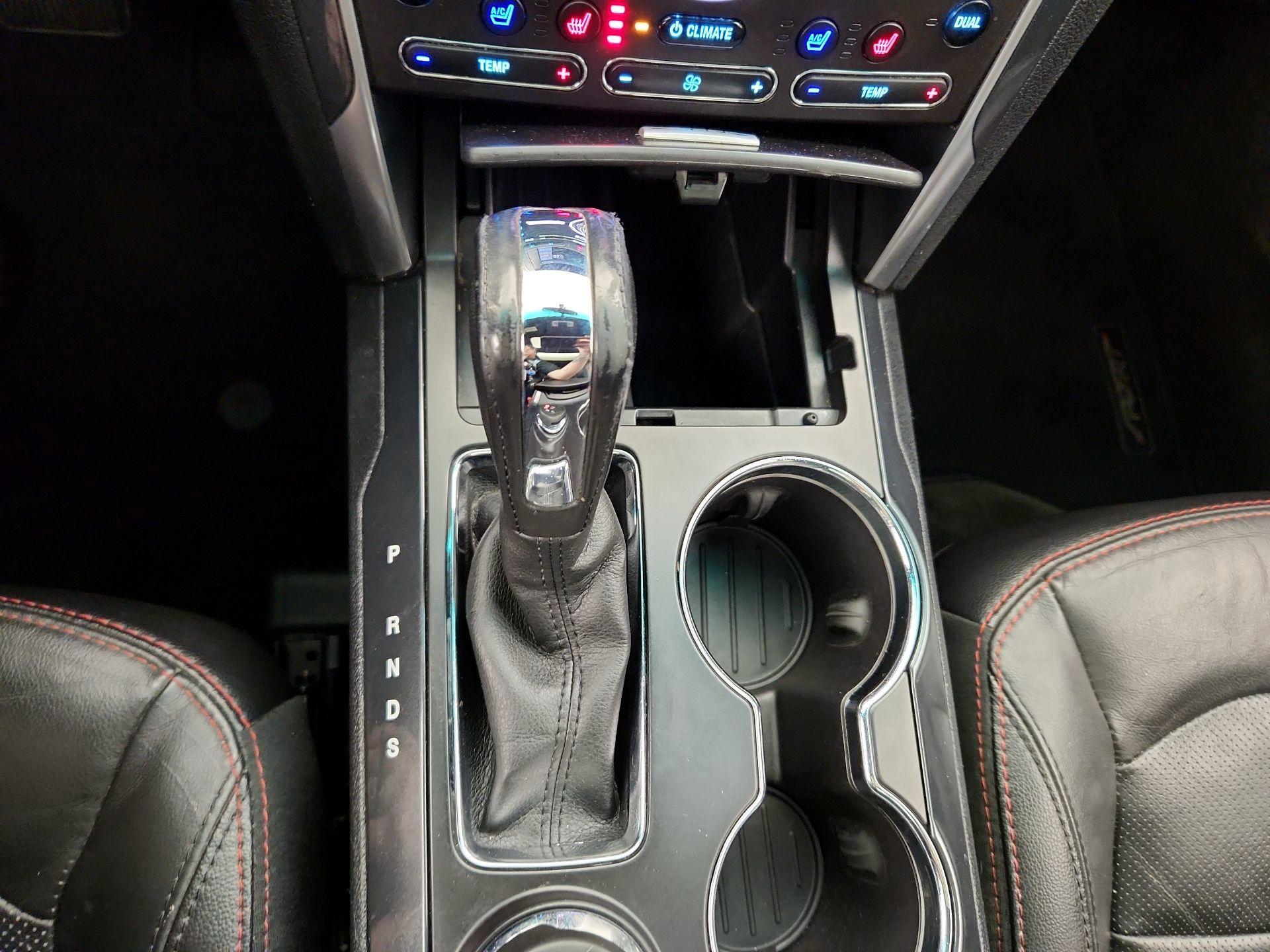Thumbnail: 2016 Ford Explorer - 18