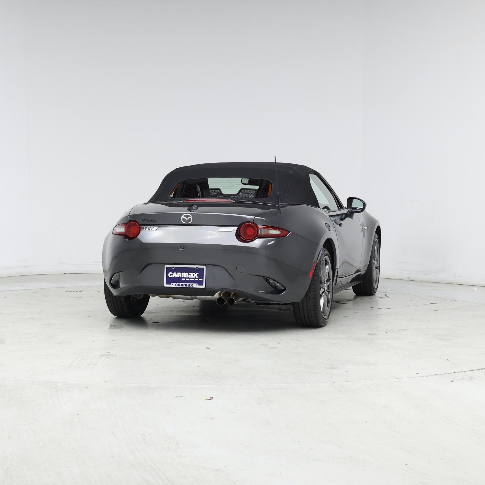 Thumbnail: 2019 Mazda MX-5 Miata - 8