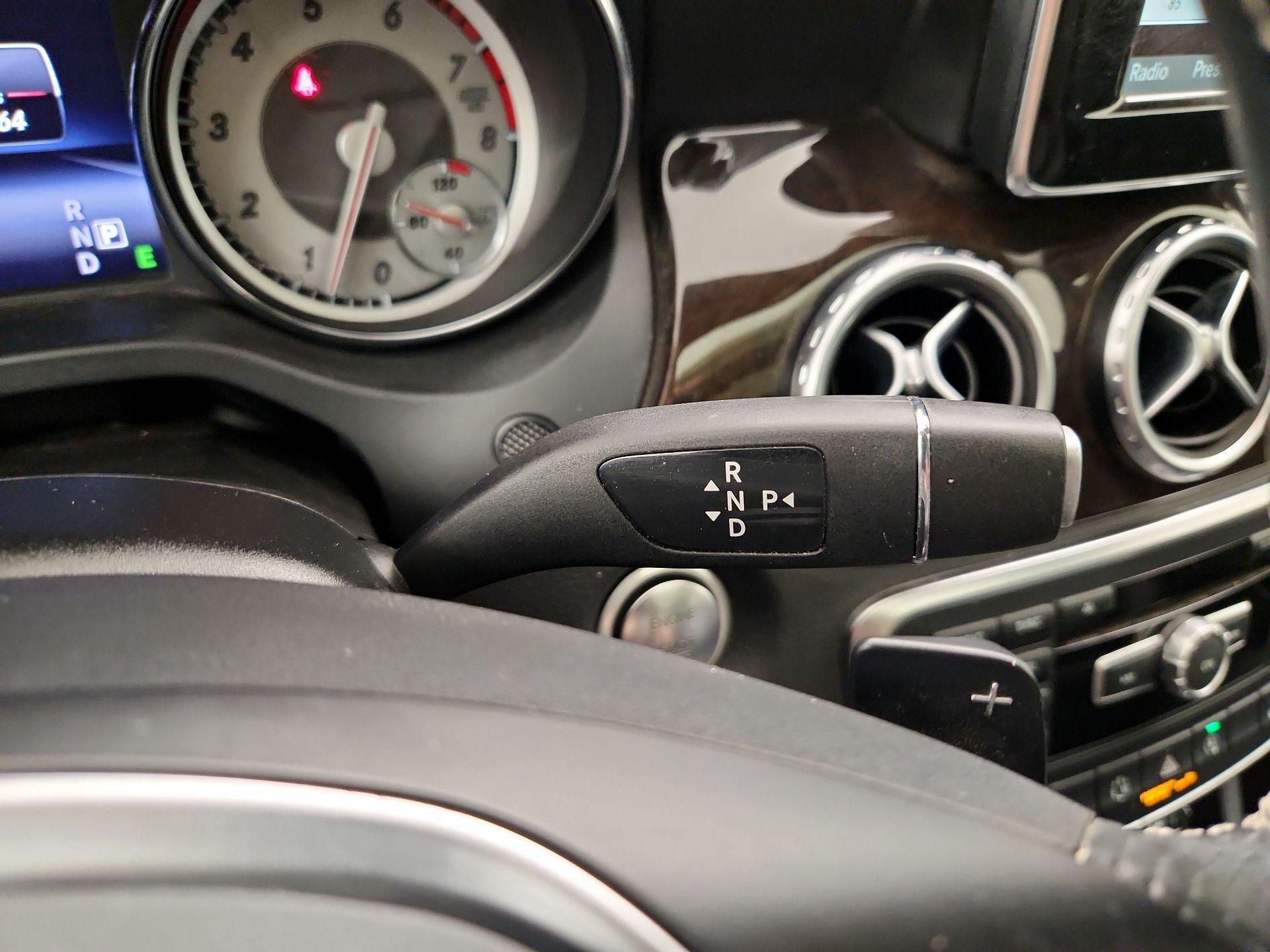 Thumbnail: 2015 Mercedes-Benz GLA - 18