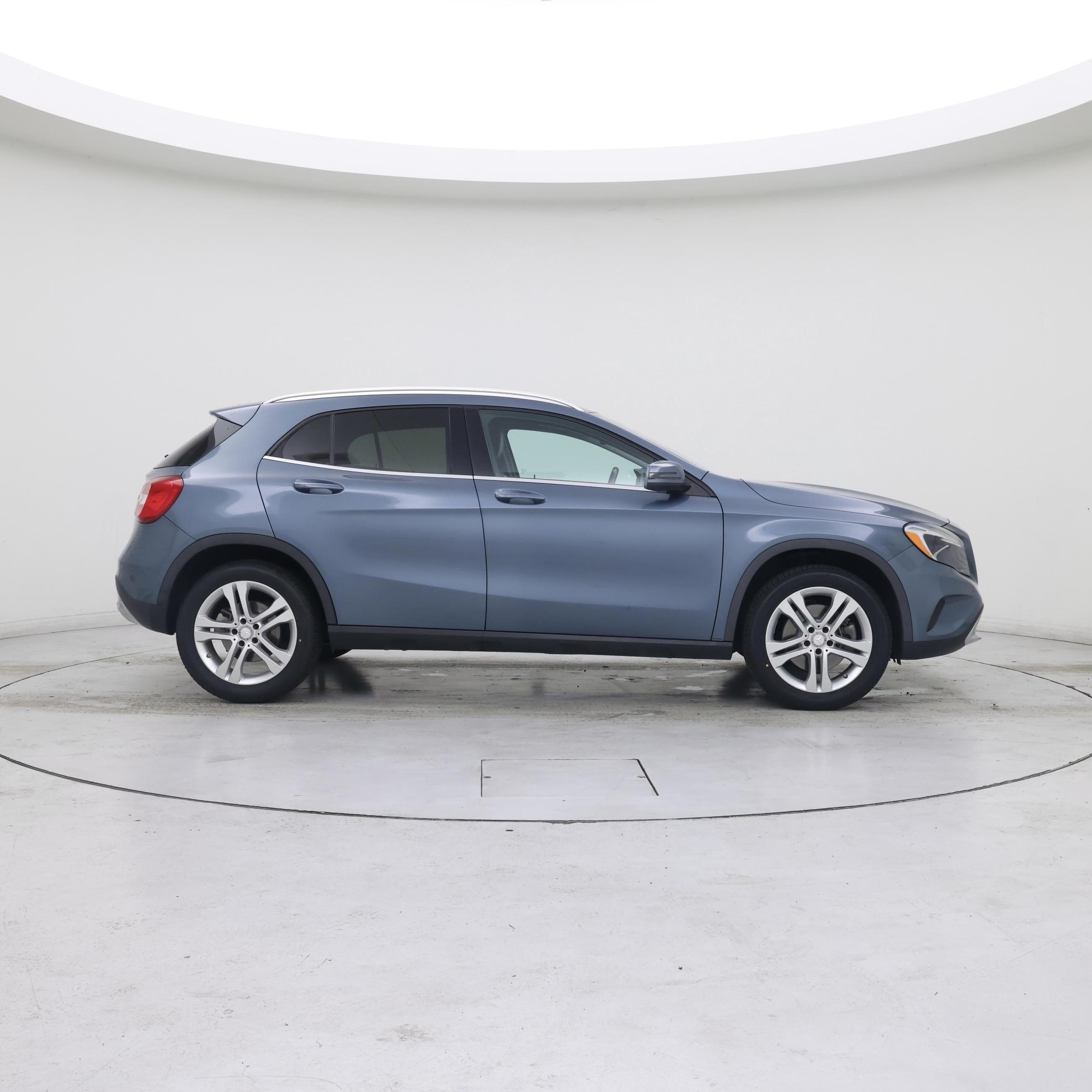 Thumbnail: 2015 Mercedes-Benz GLA - 7