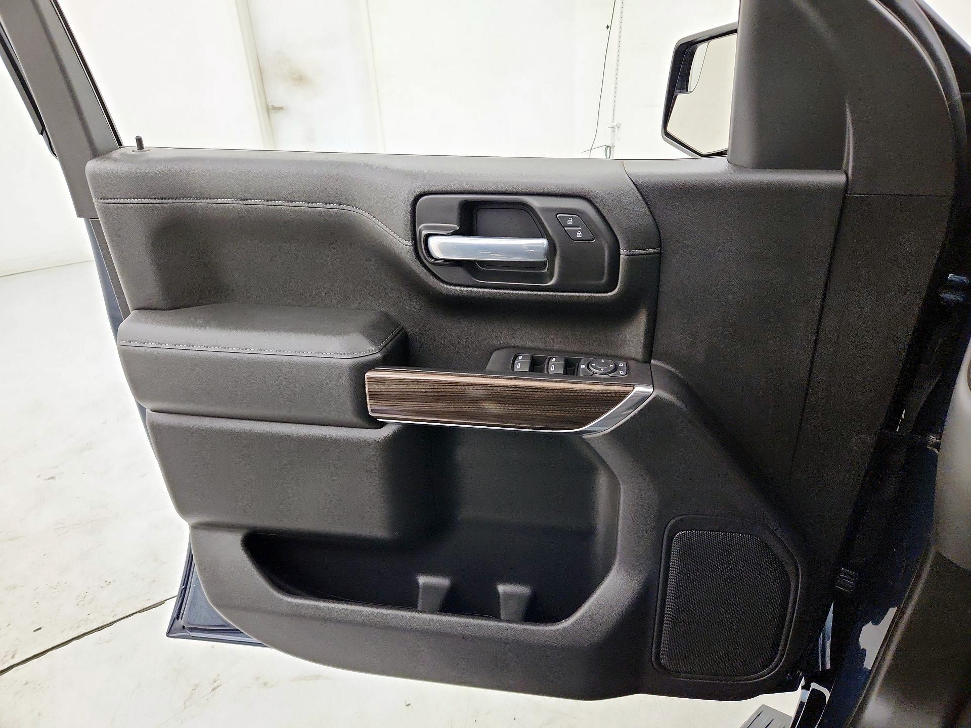 Thumbnail: 2021 Chevrolet Silverado 1500 - 12