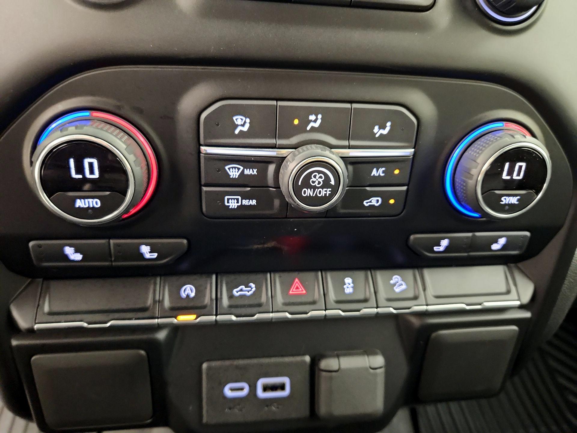 Thumbnail: 2021 Chevrolet Silverado 1500 - 16