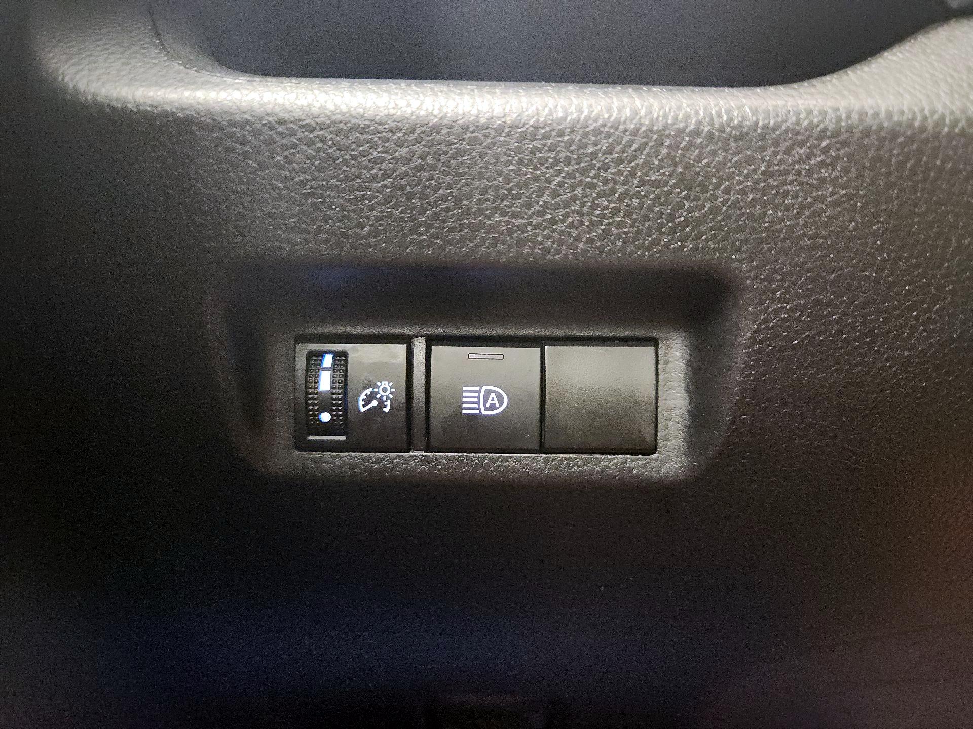 Thumbnail: 2021 Toyota RAV4 - 13