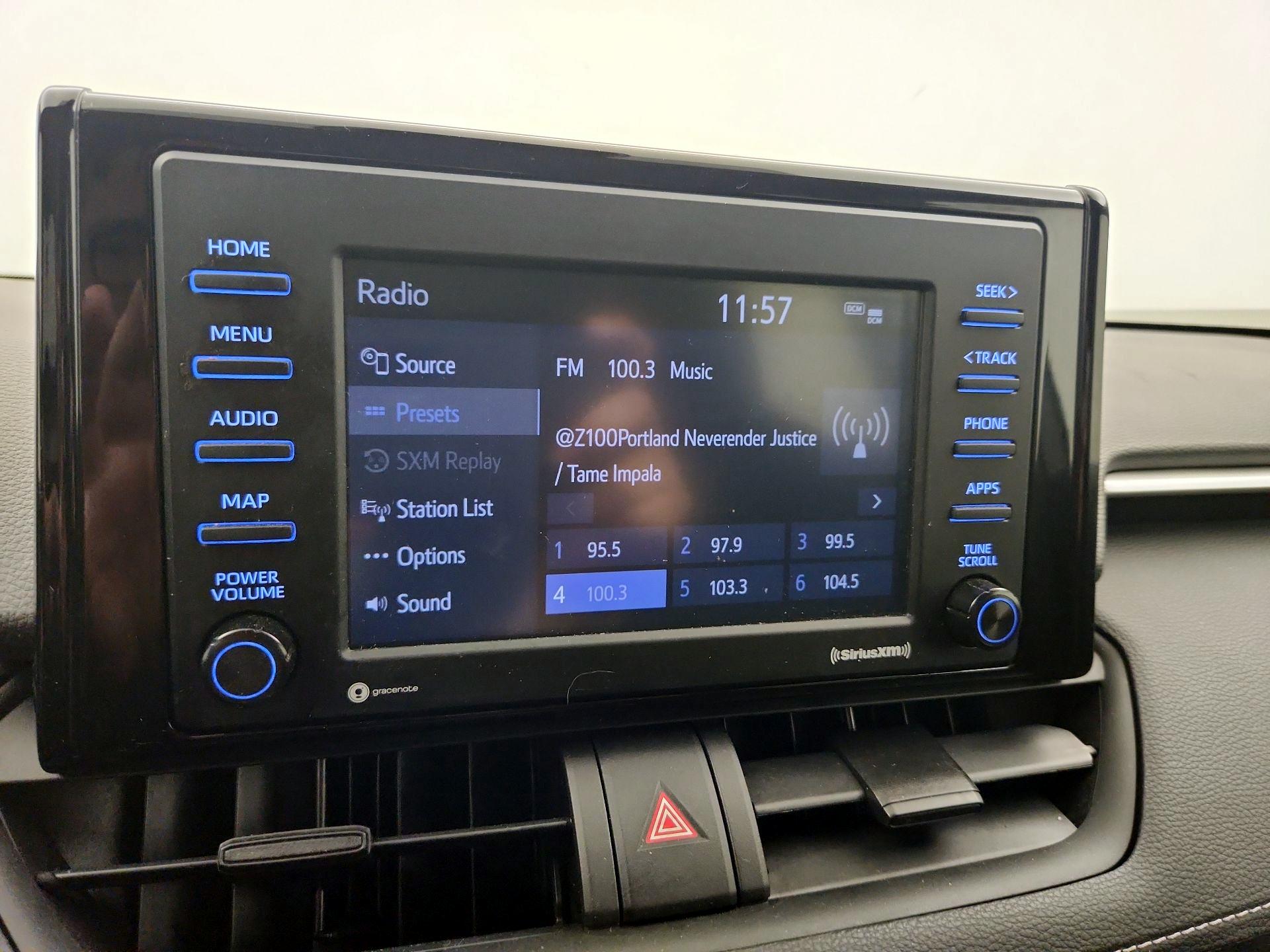 Thumbnail: 2021 Toyota RAV4 - 15