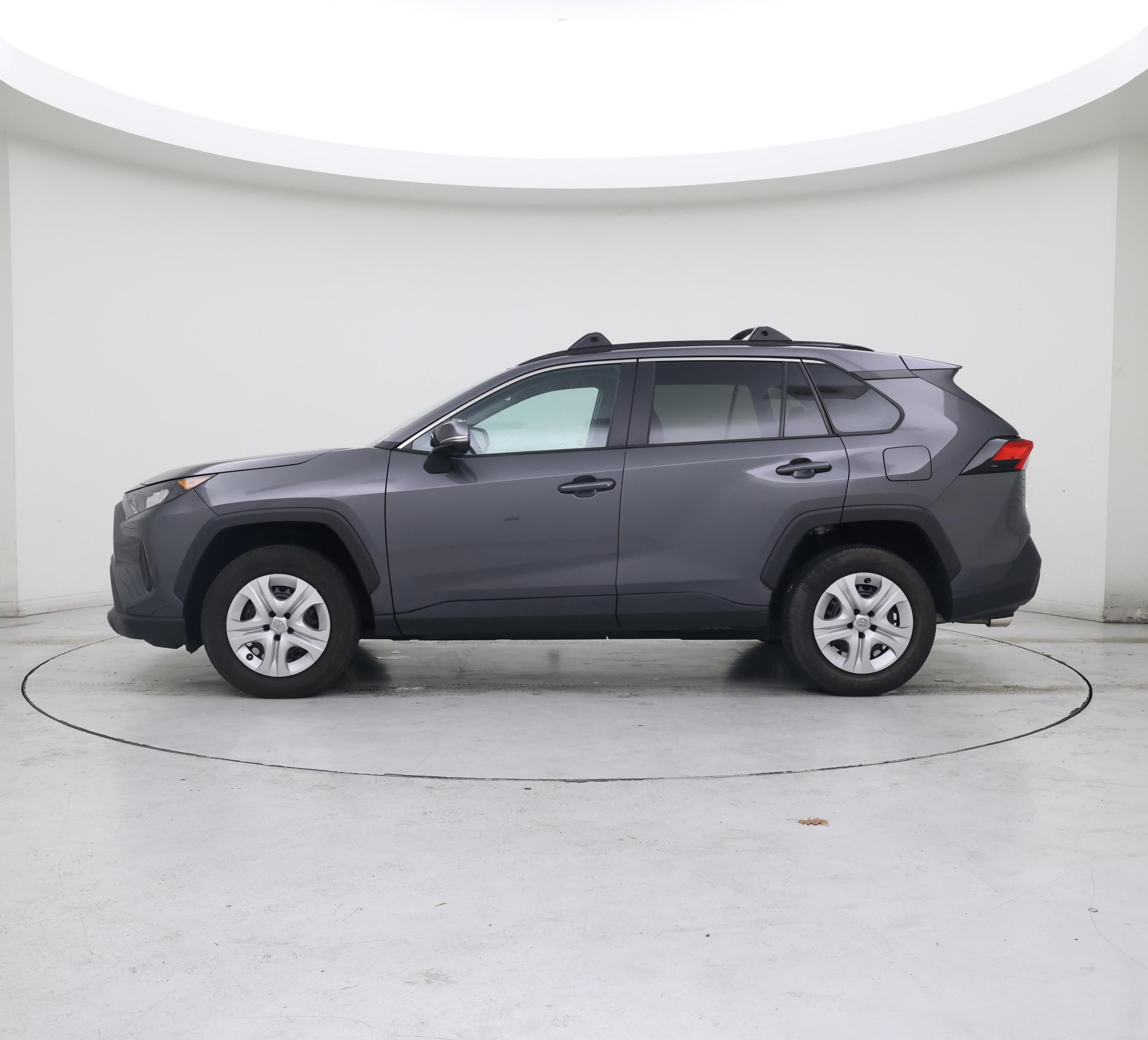 Thumbnail: 2021 Toyota RAV4 - 3