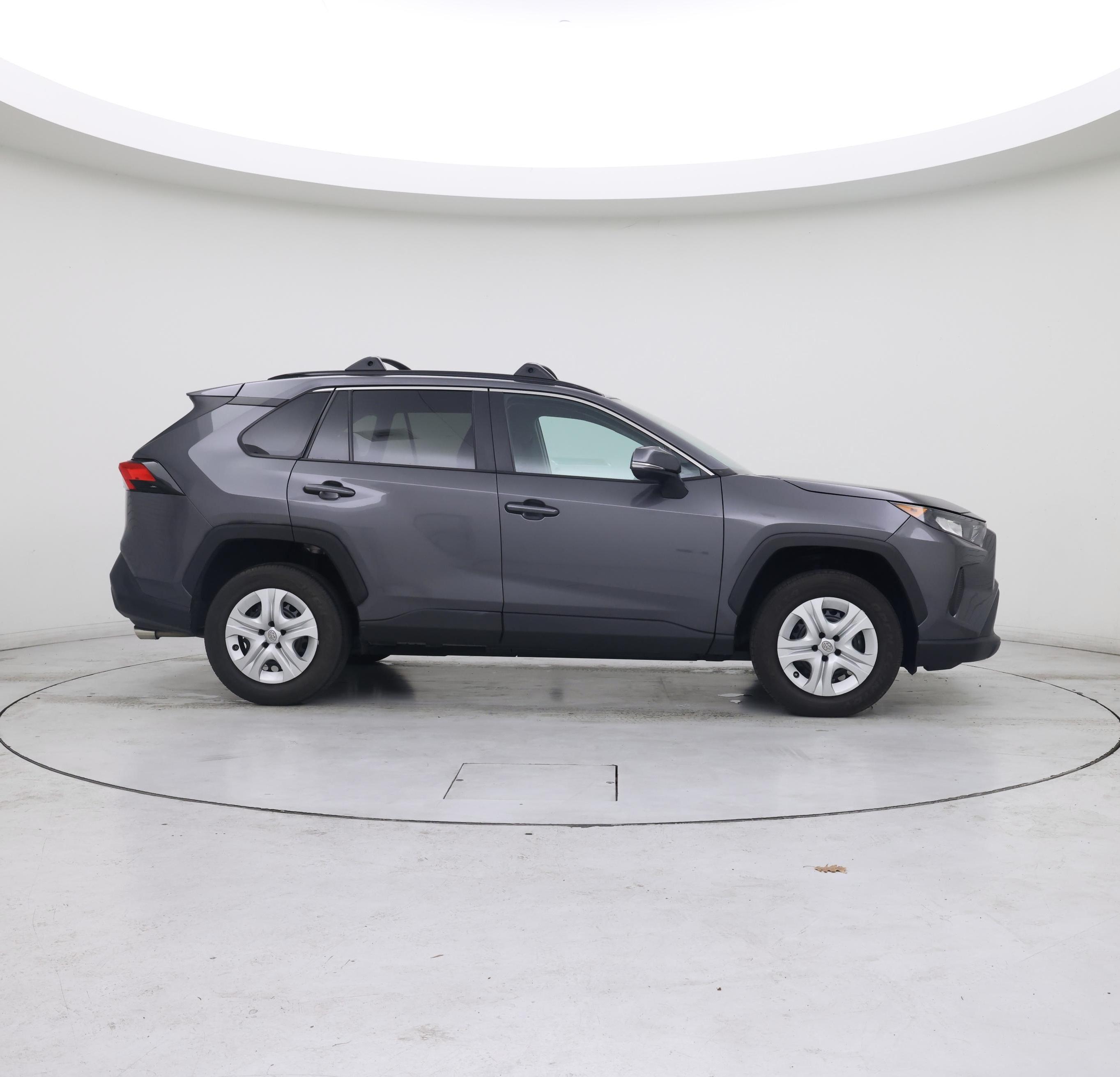 Thumbnail: 2021 Toyota RAV4 - 7
