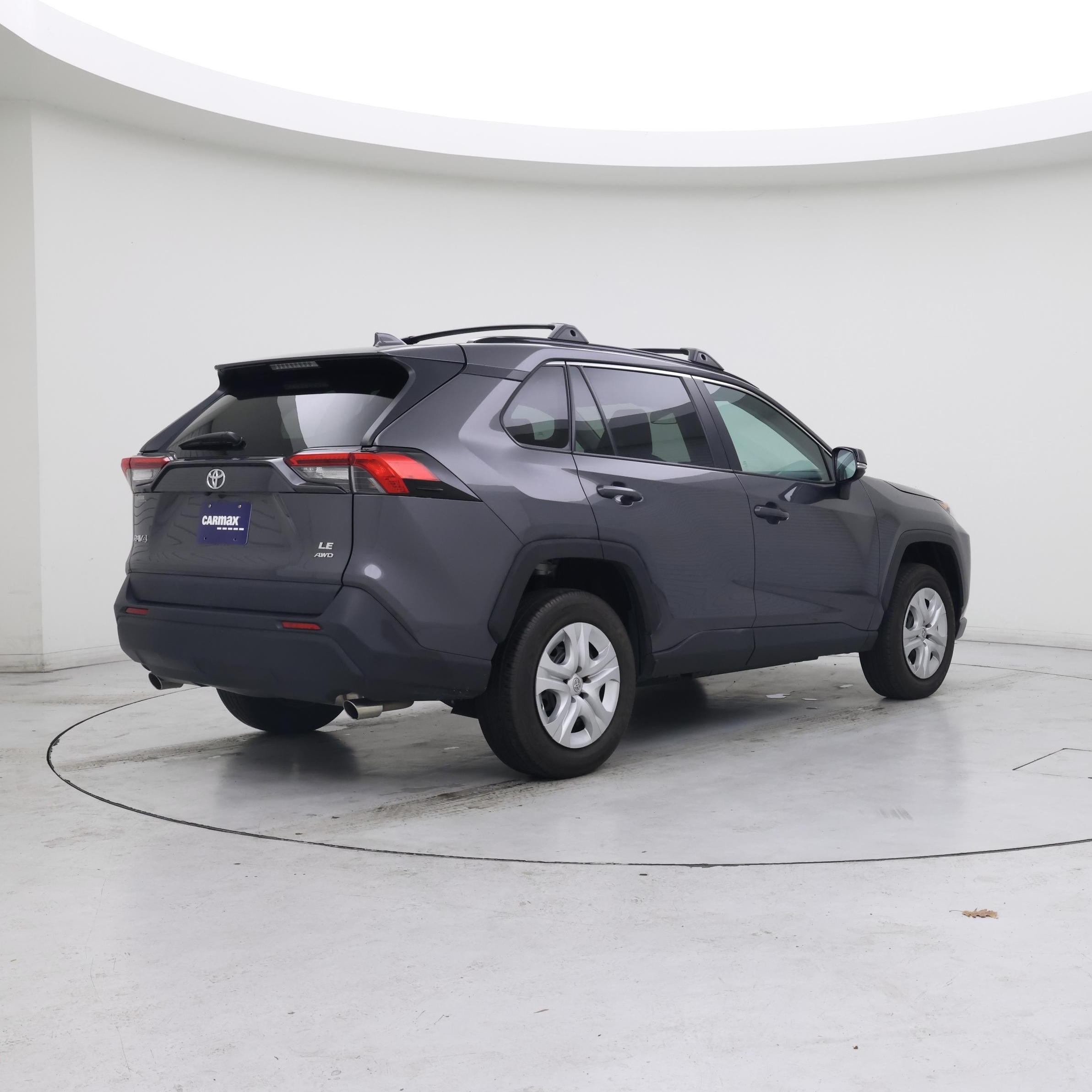 Thumbnail: 2021 Toyota RAV4 - 8