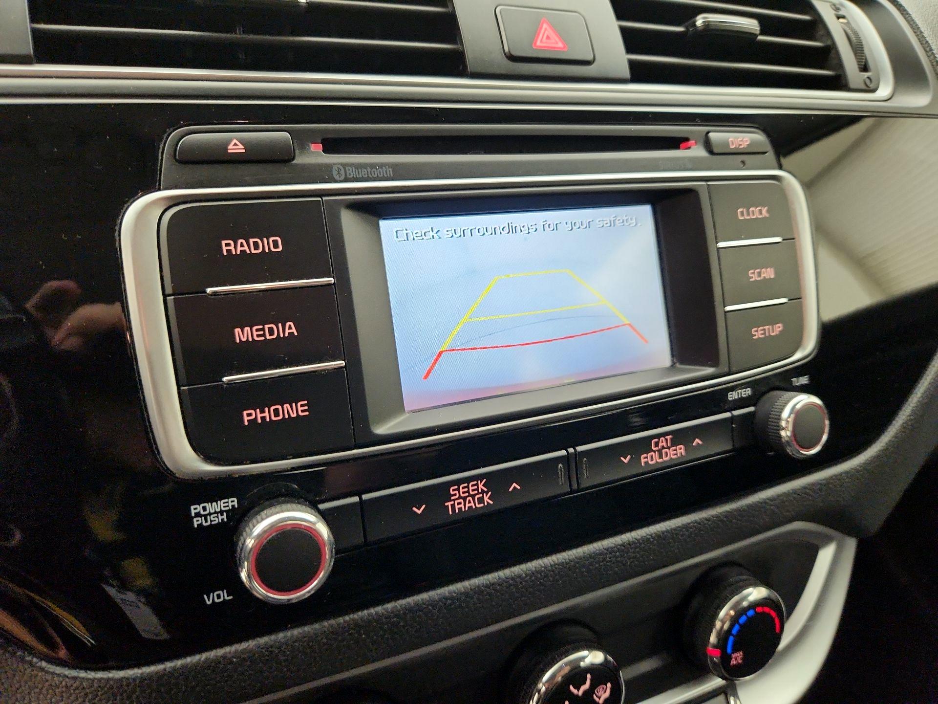 Thumbnail: 2017 Kia Rio5 - 14
