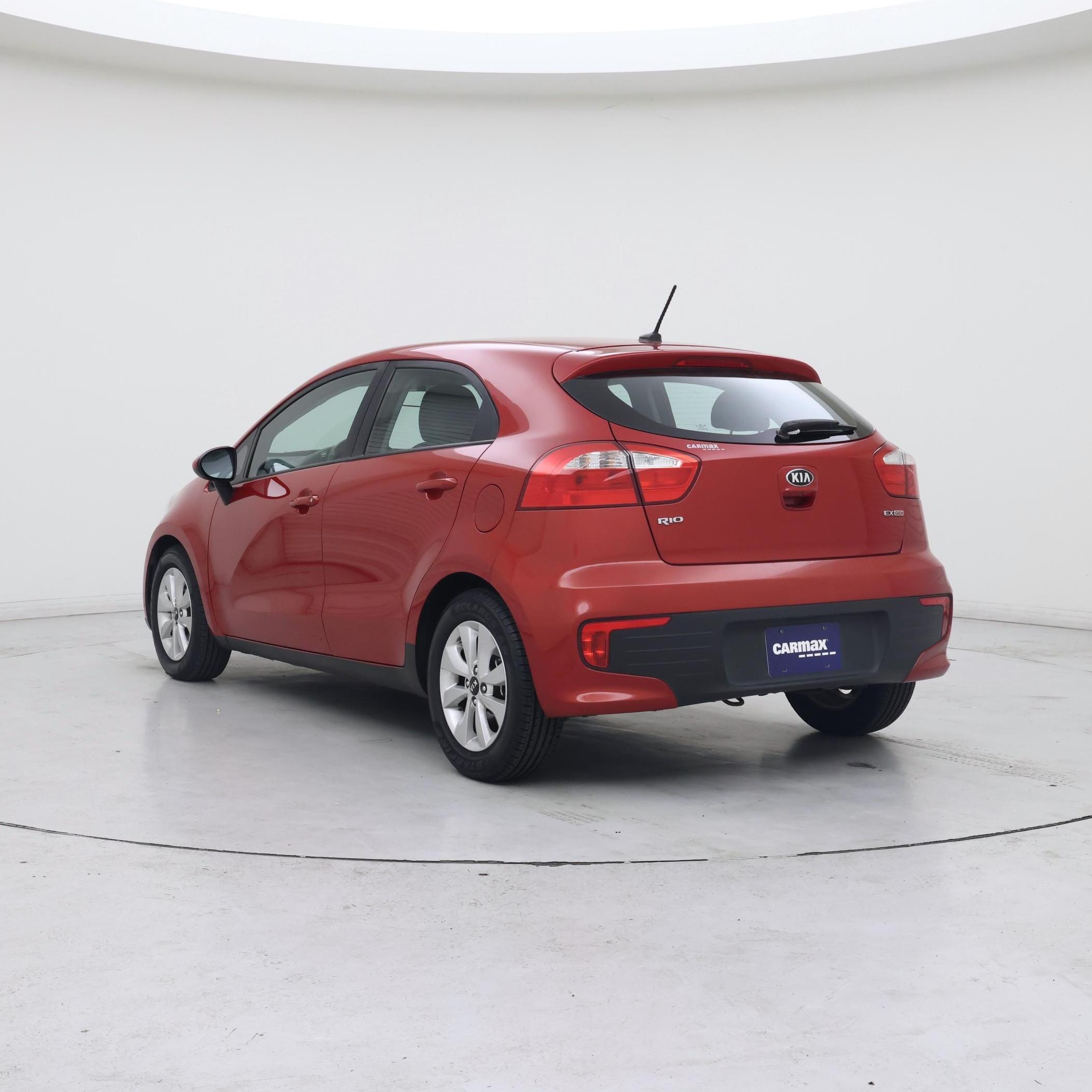 Thumbnail: 2017 Kia Rio5 - 2