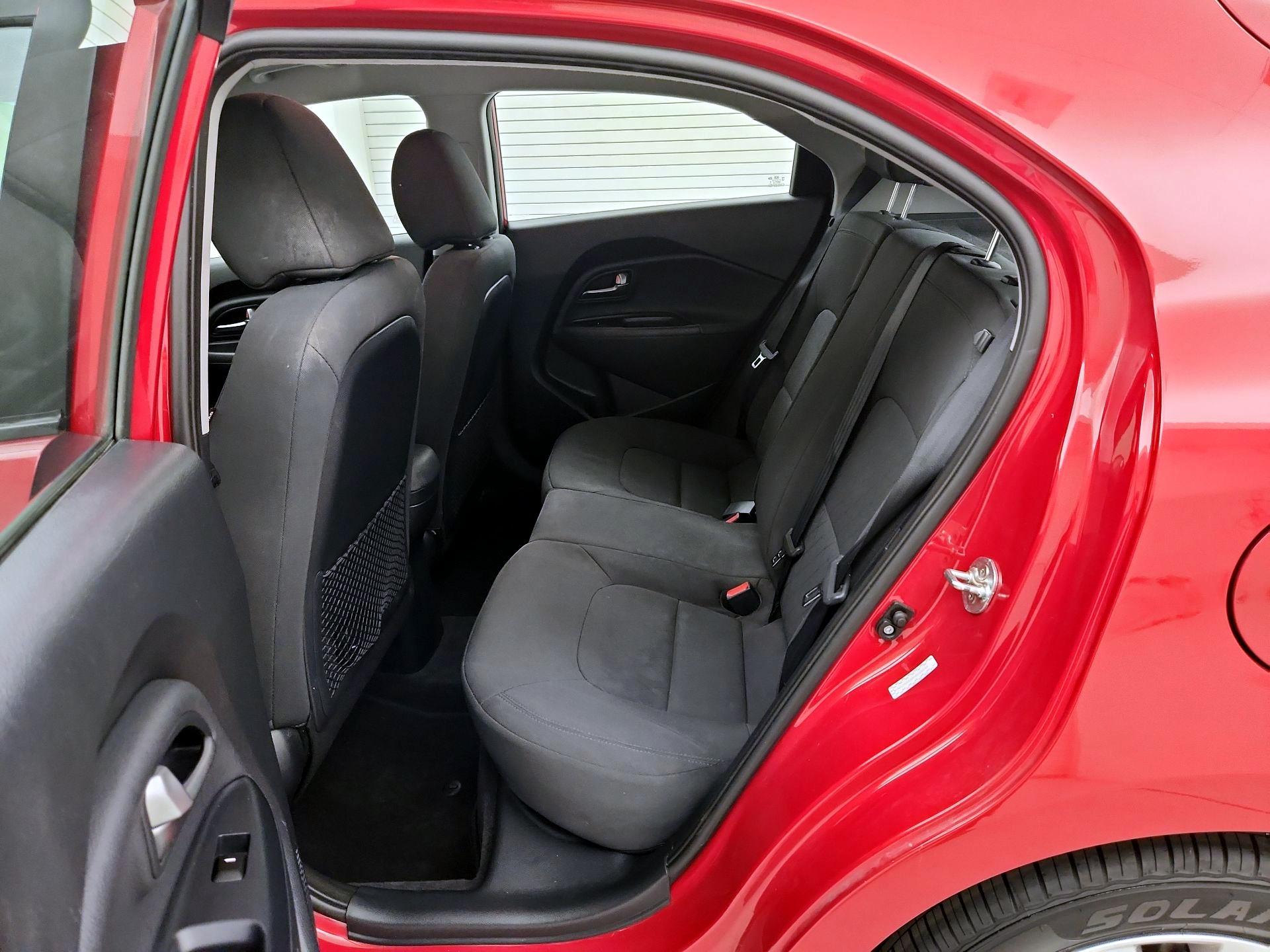 Thumbnail: 2017 Kia Rio5 - 19