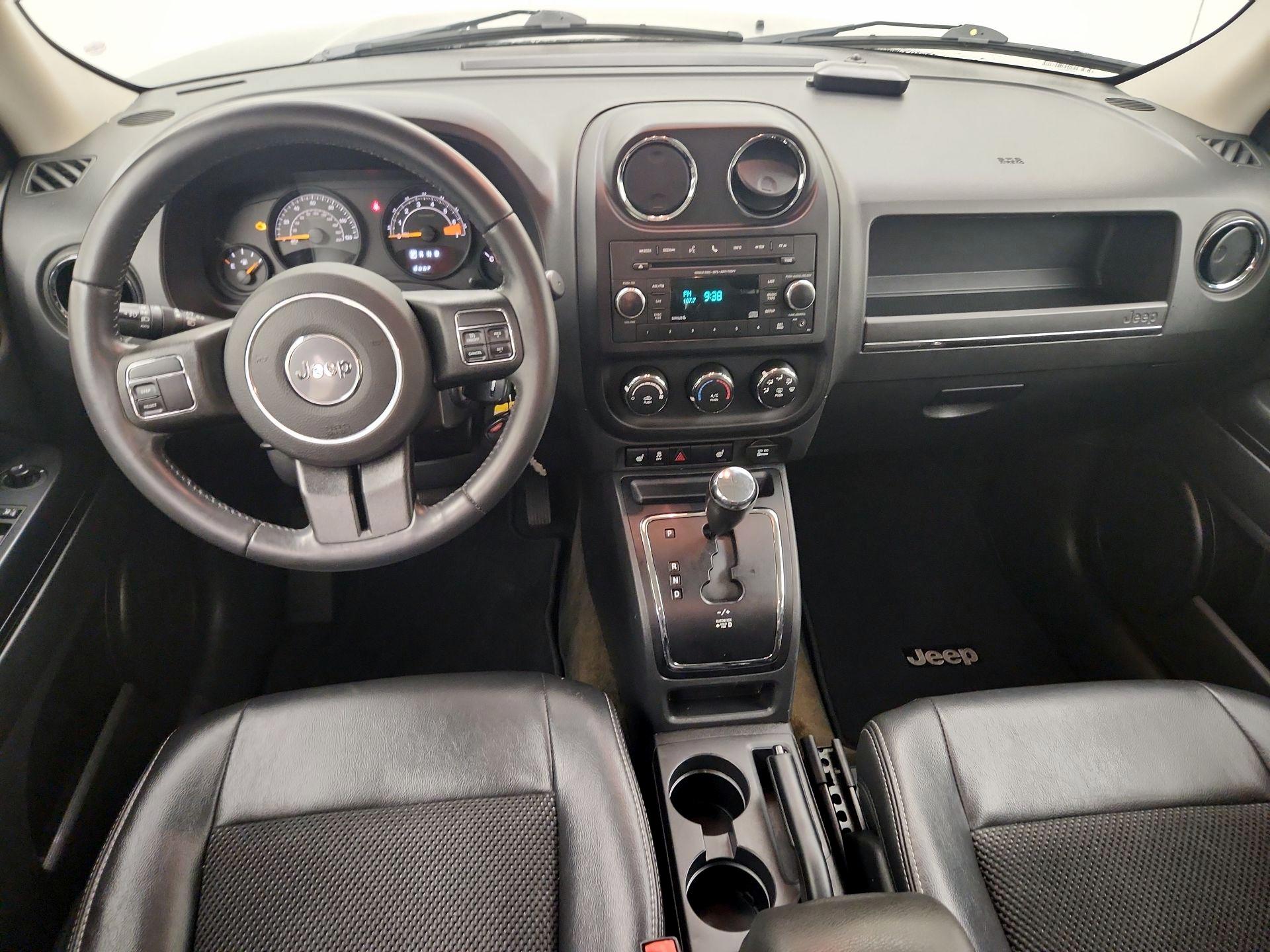 Thumbnail: 2017 Jeep Patriot - 9