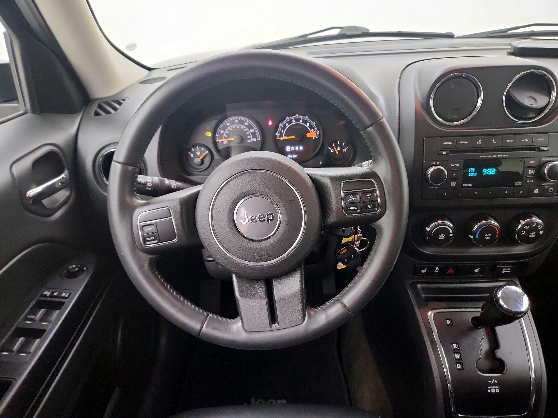 Thumbnail: 2017 Jeep Patriot - 10