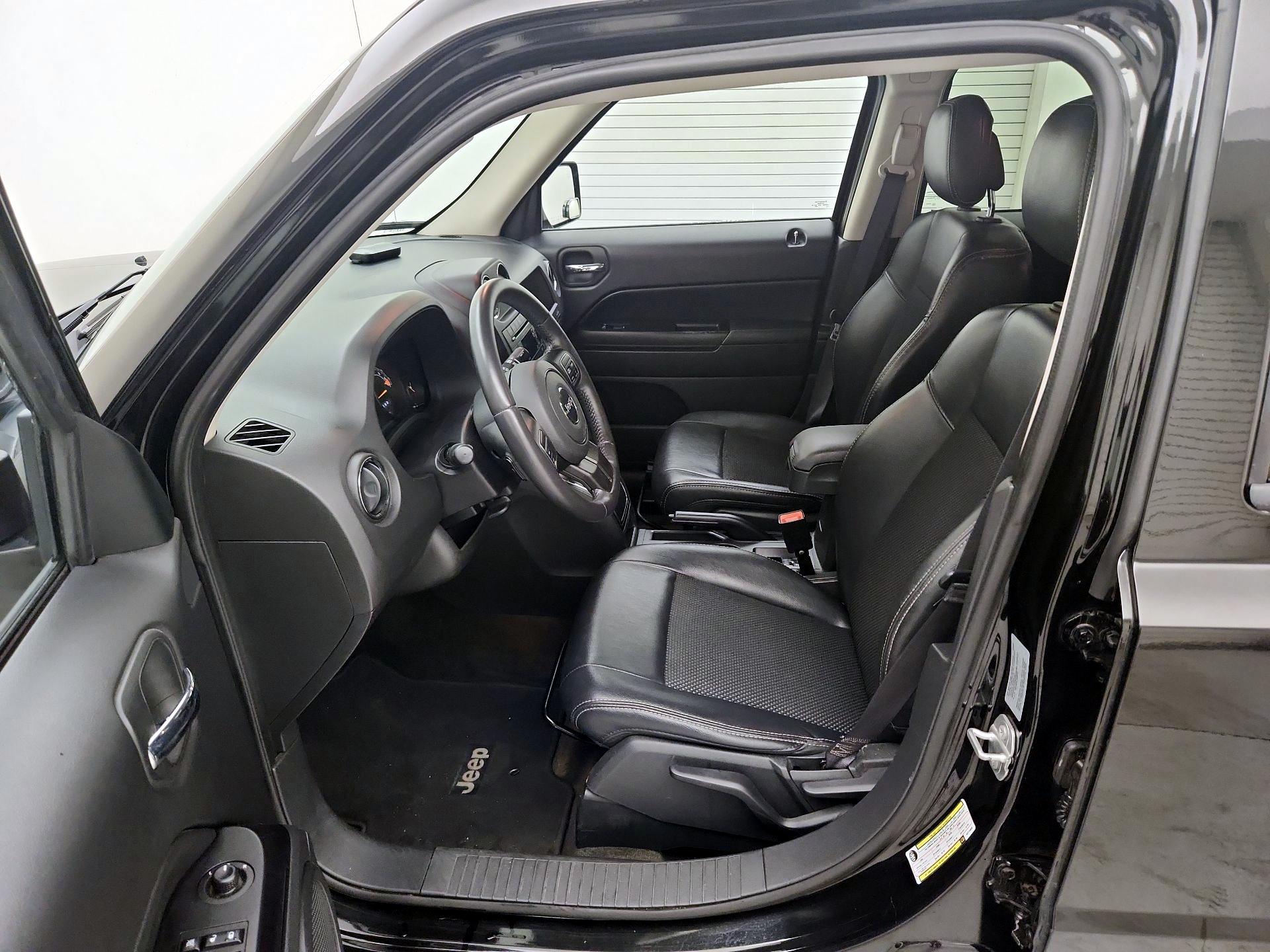 Thumbnail: 2017 Jeep Patriot - 11