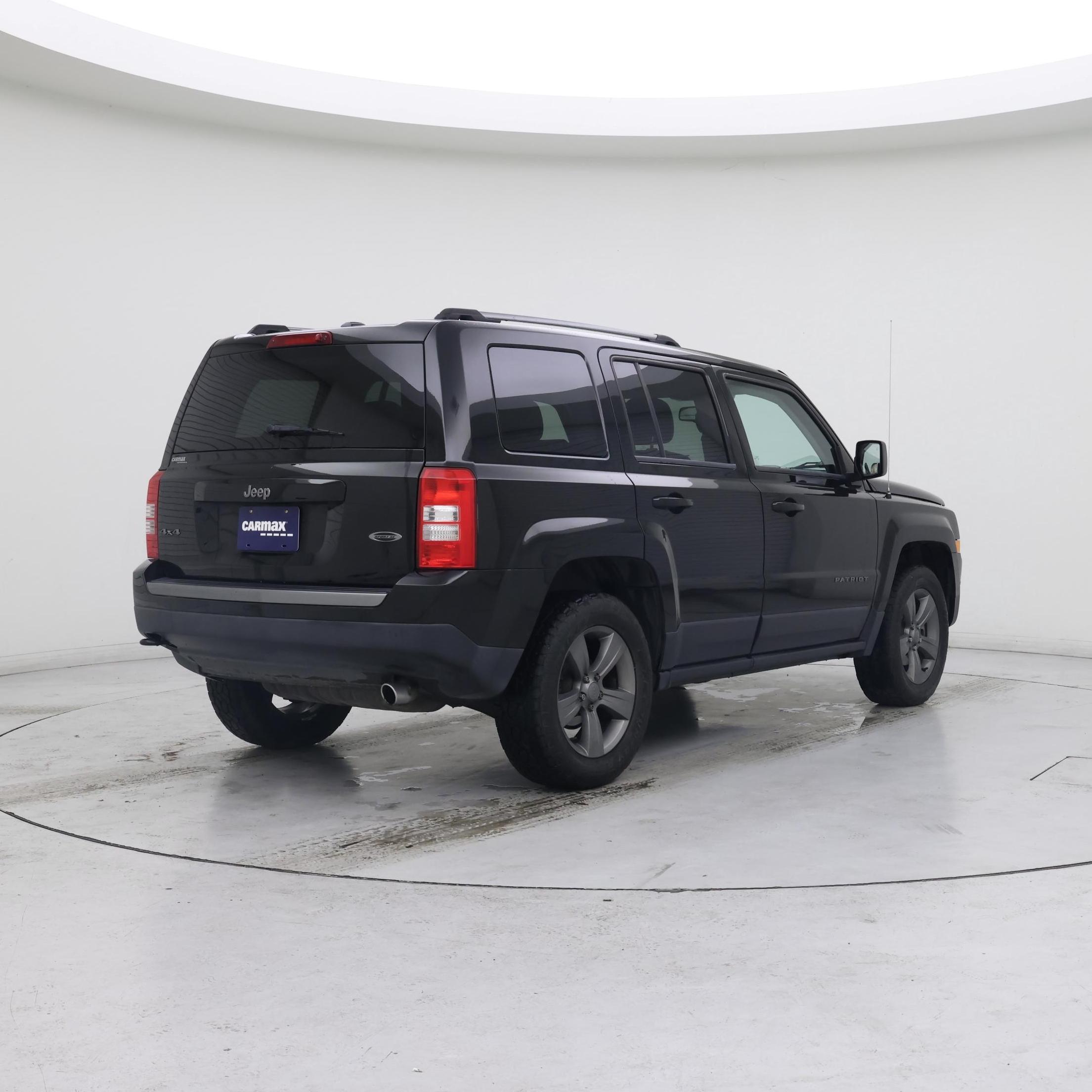 Thumbnail: 2017 Jeep Patriot - 8