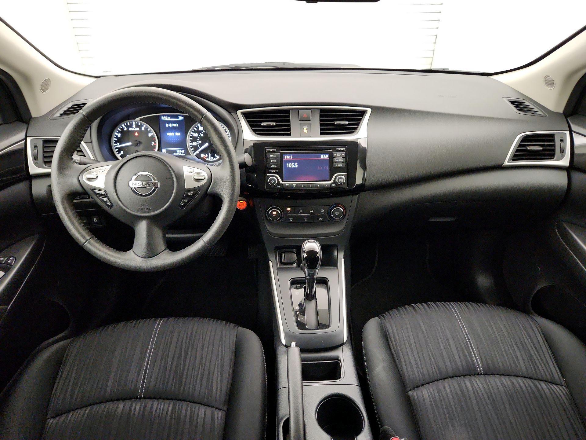 Thumbnail: 2017 Nissan Sentra - 9