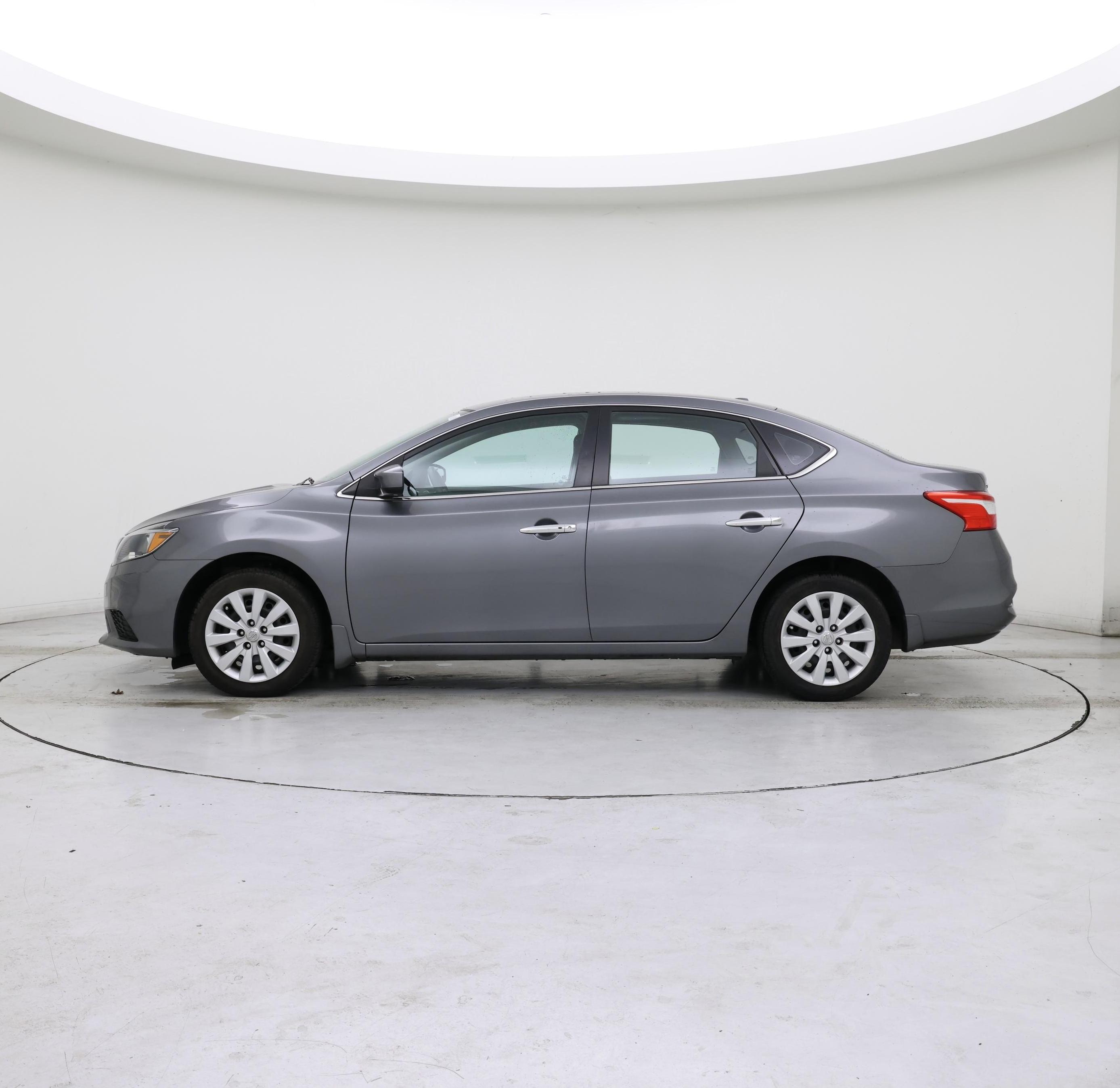 Thumbnail: 2017 Nissan Sentra - 3