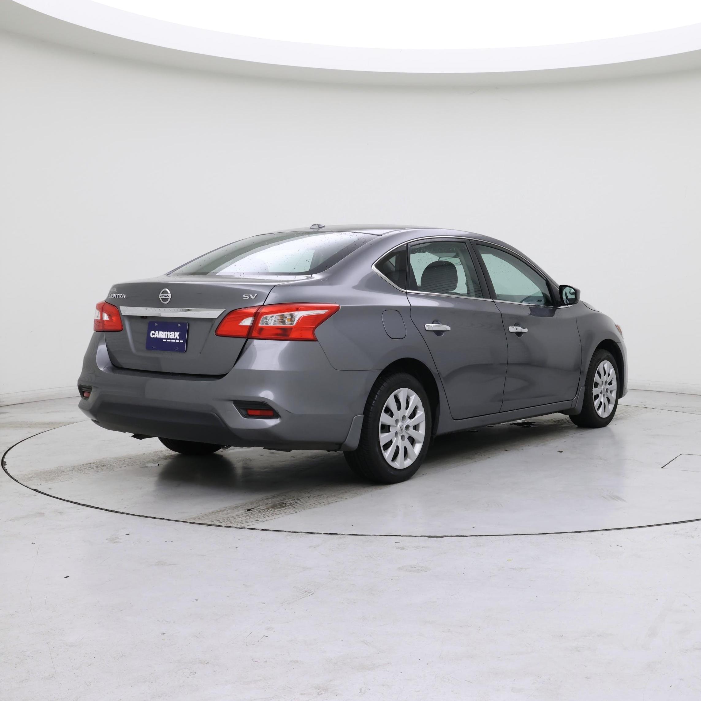 Thumbnail: 2017 Nissan Sentra - 8