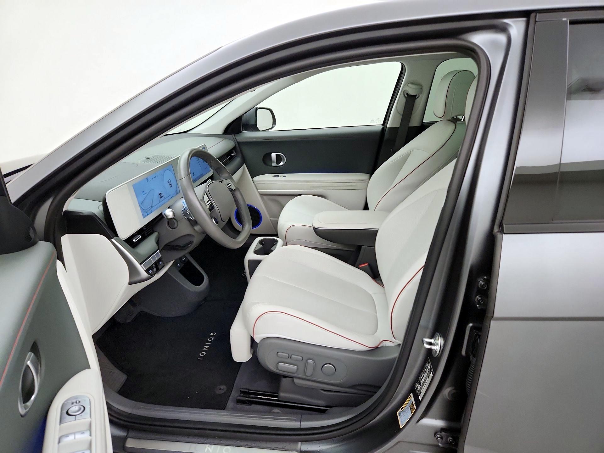 Thumbnail: 2023 Hyundai Ioniq 5 - 11